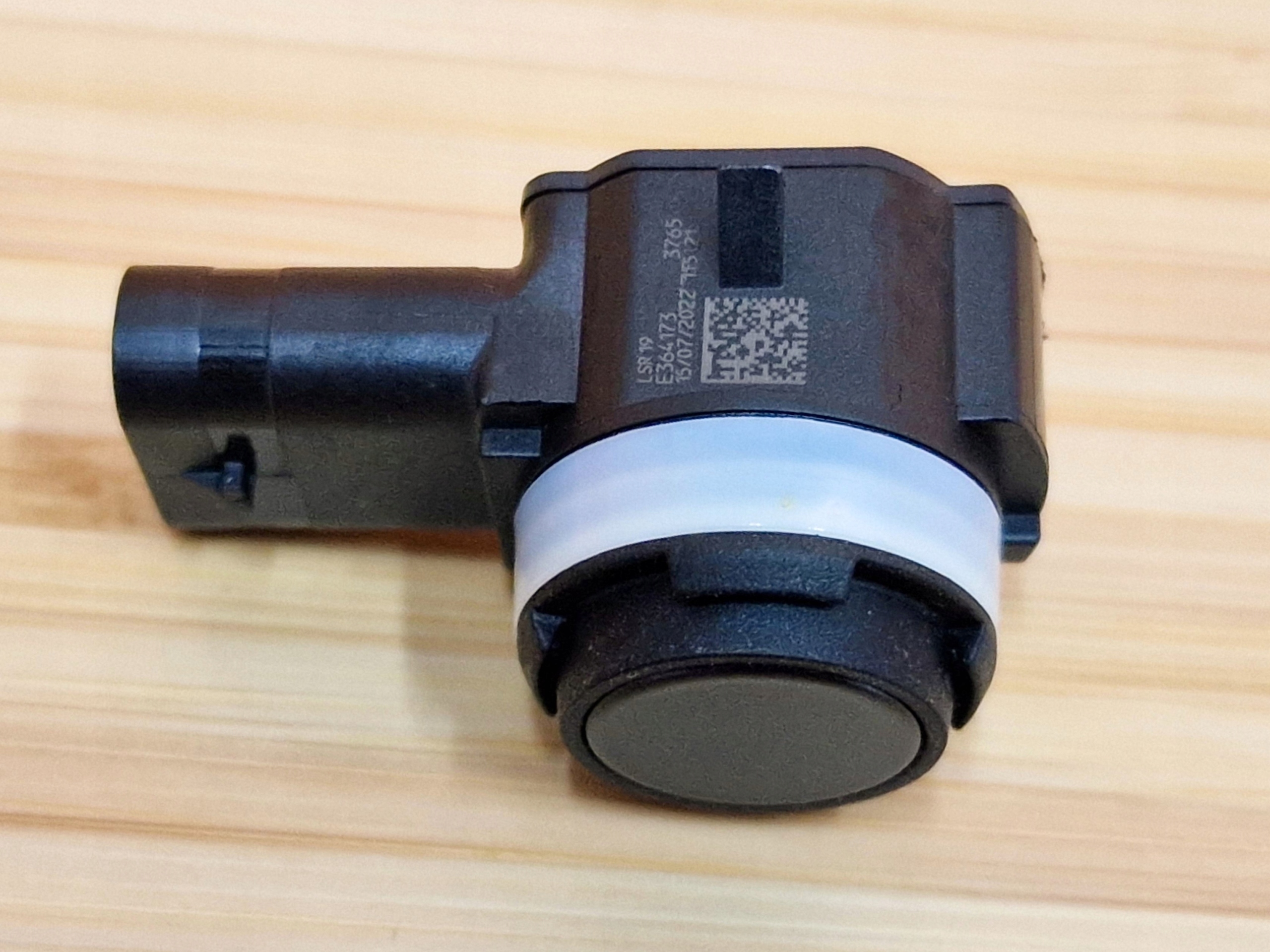 BMW 7 G70 Sensor PDC Parken Farbe C64 5A2DA48