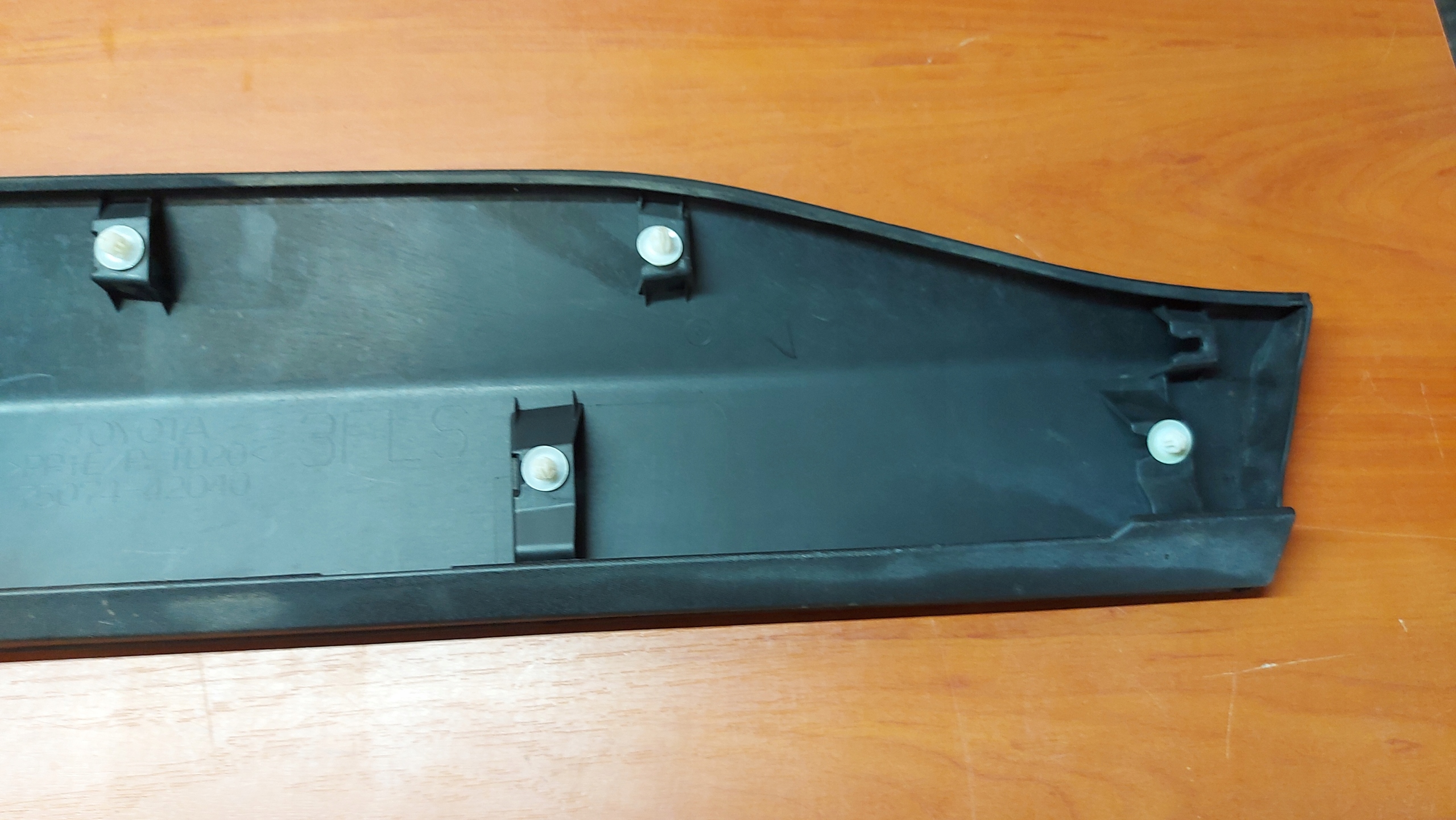 moulding door left front TOYOTA RAV4 V 18