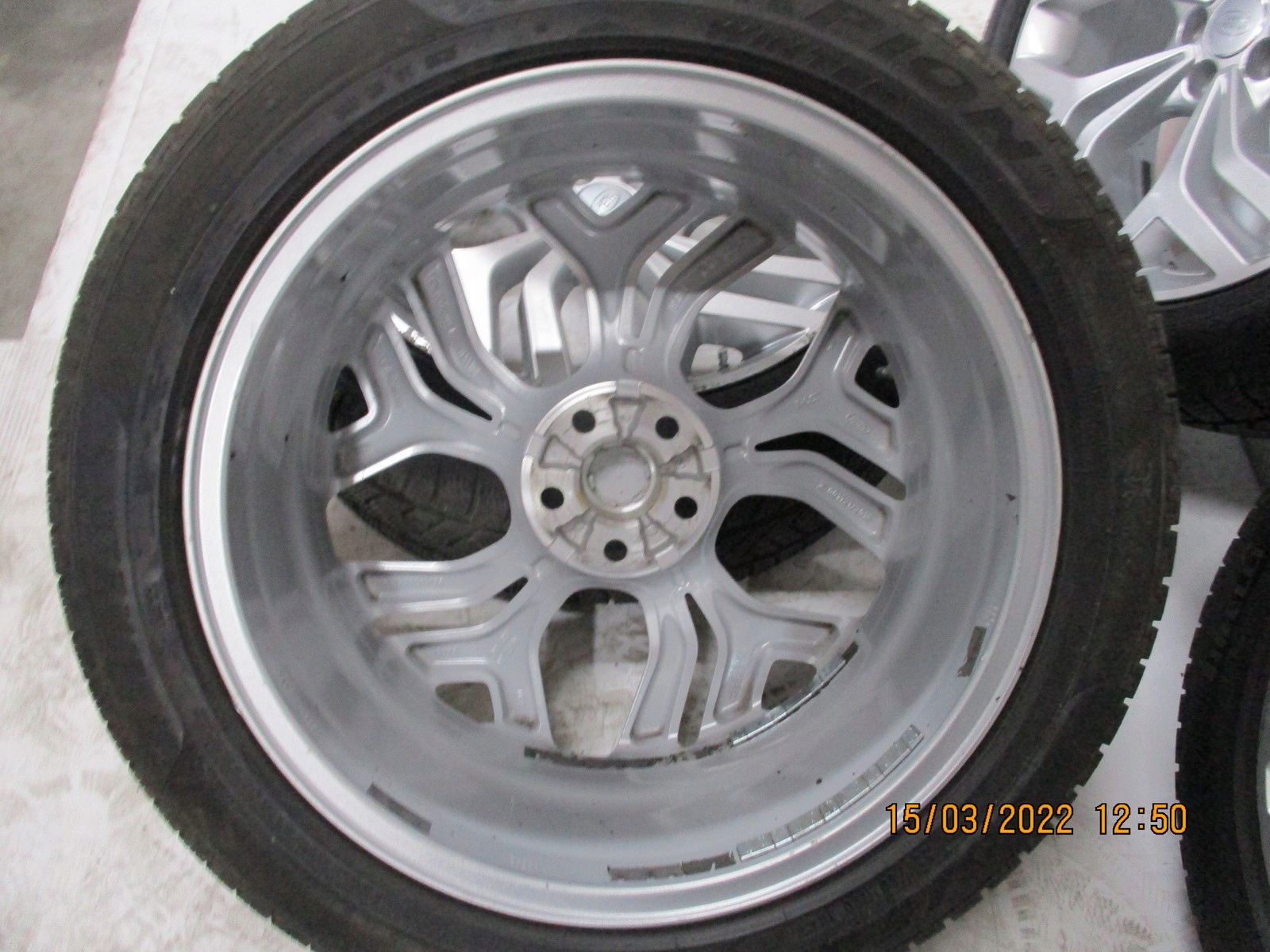 wheels discs tyres Range Rover Evoque R20 7mm