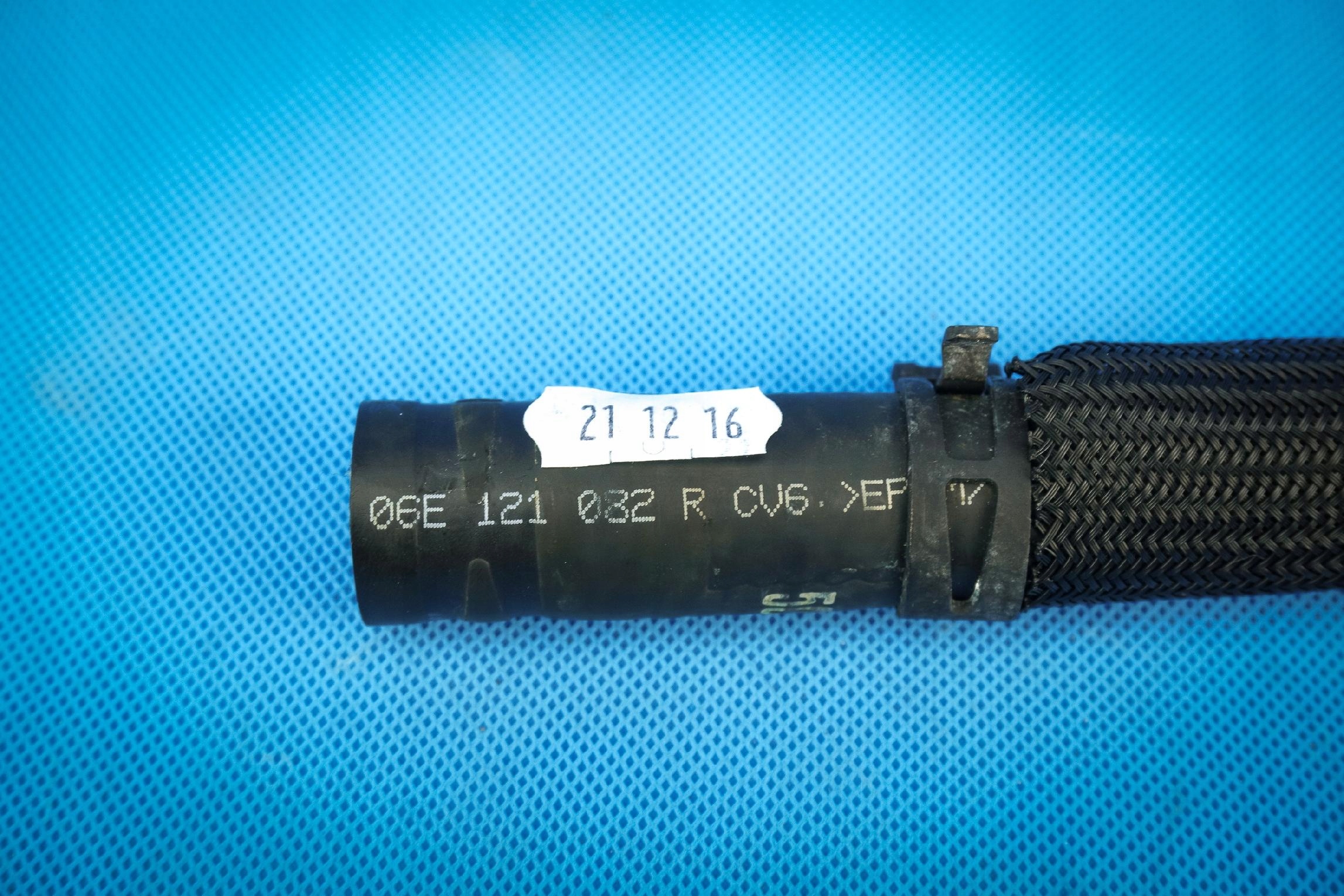 crijevo prijenos vode Audi A6 A7 A8 06E121082R 3.0TFSI