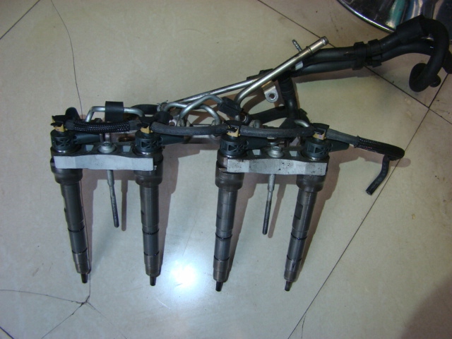 WTRYSKI VW GOLF VII 04L130277E