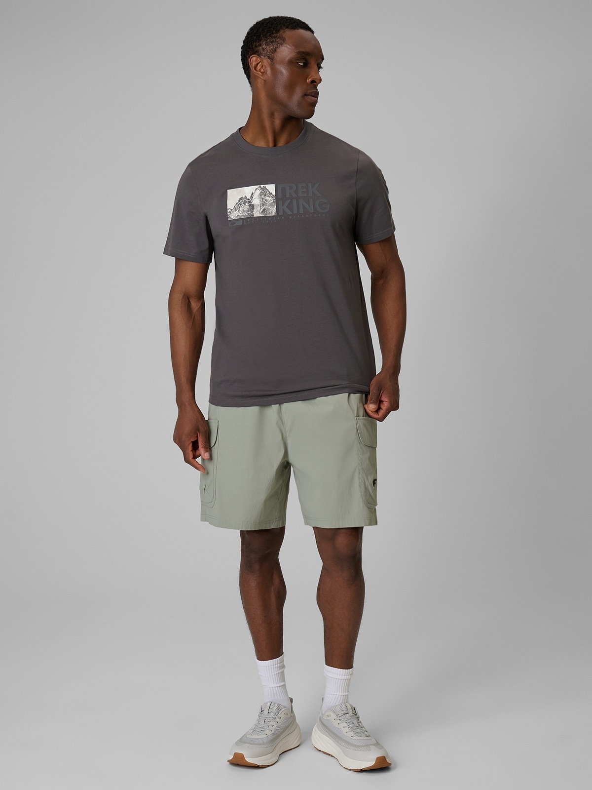 4F Kraťasy látkové kraťasy khaki XXL