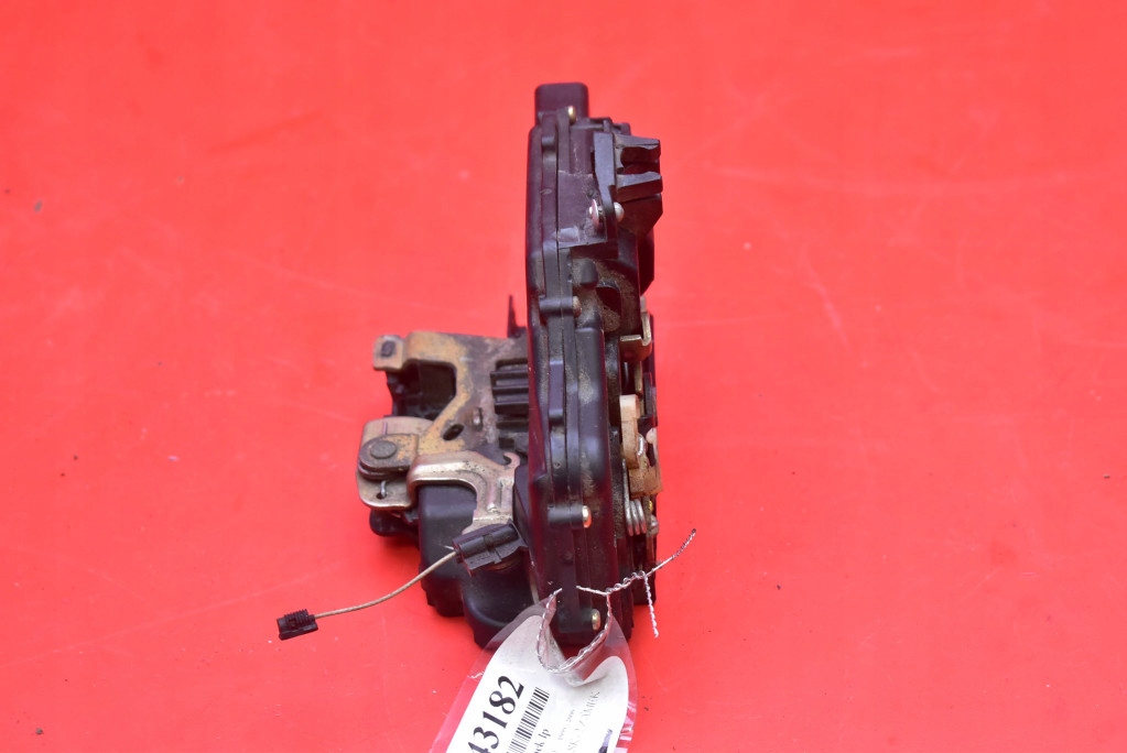 lock door left front front EU 3B1637015A SEAT TOLEDO 2 II 99-06