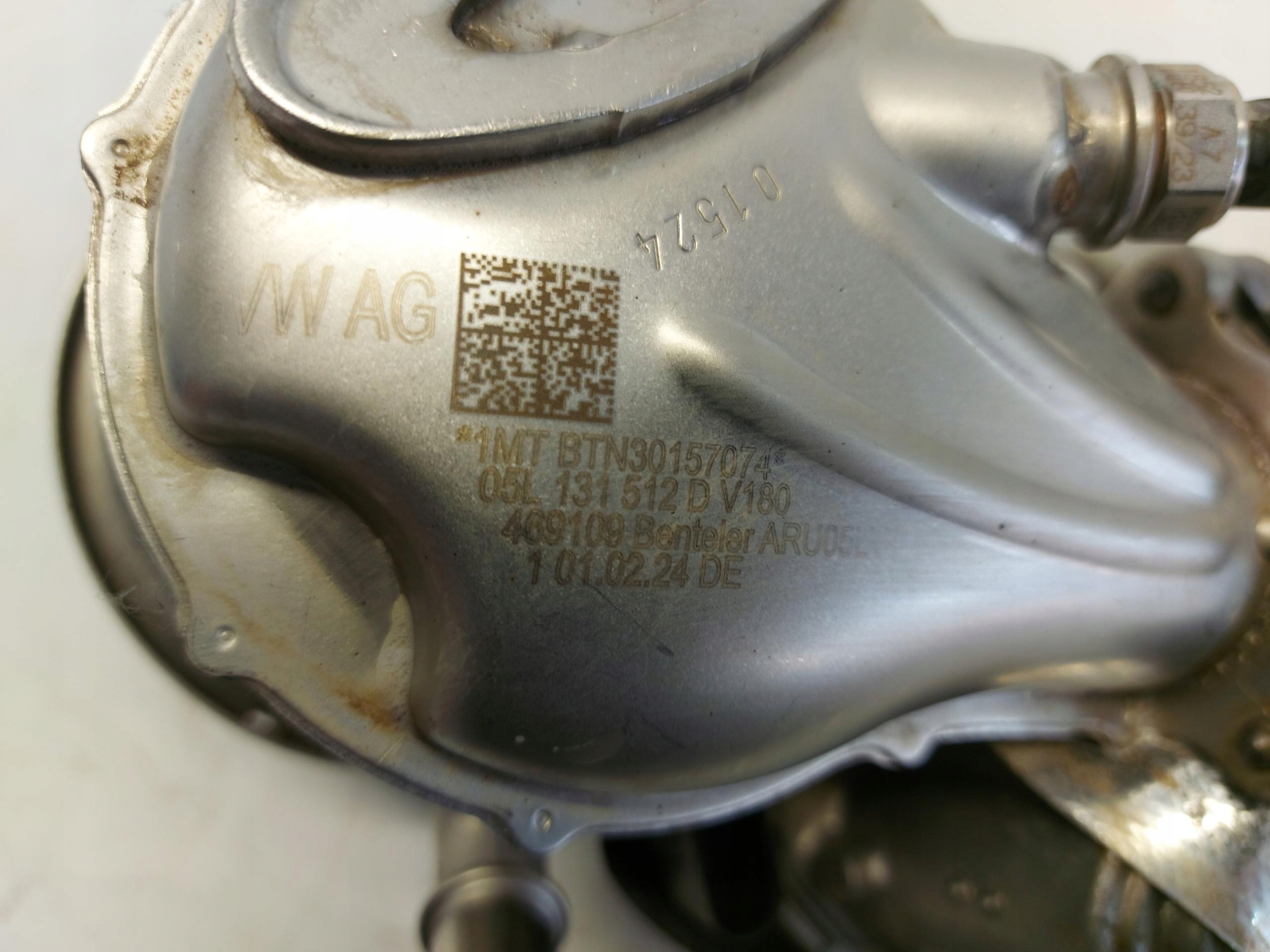VW Multivan 7T0 T7 2023r Abgaskuehler AGR AGR-Ventil Sensor des Auspuffs