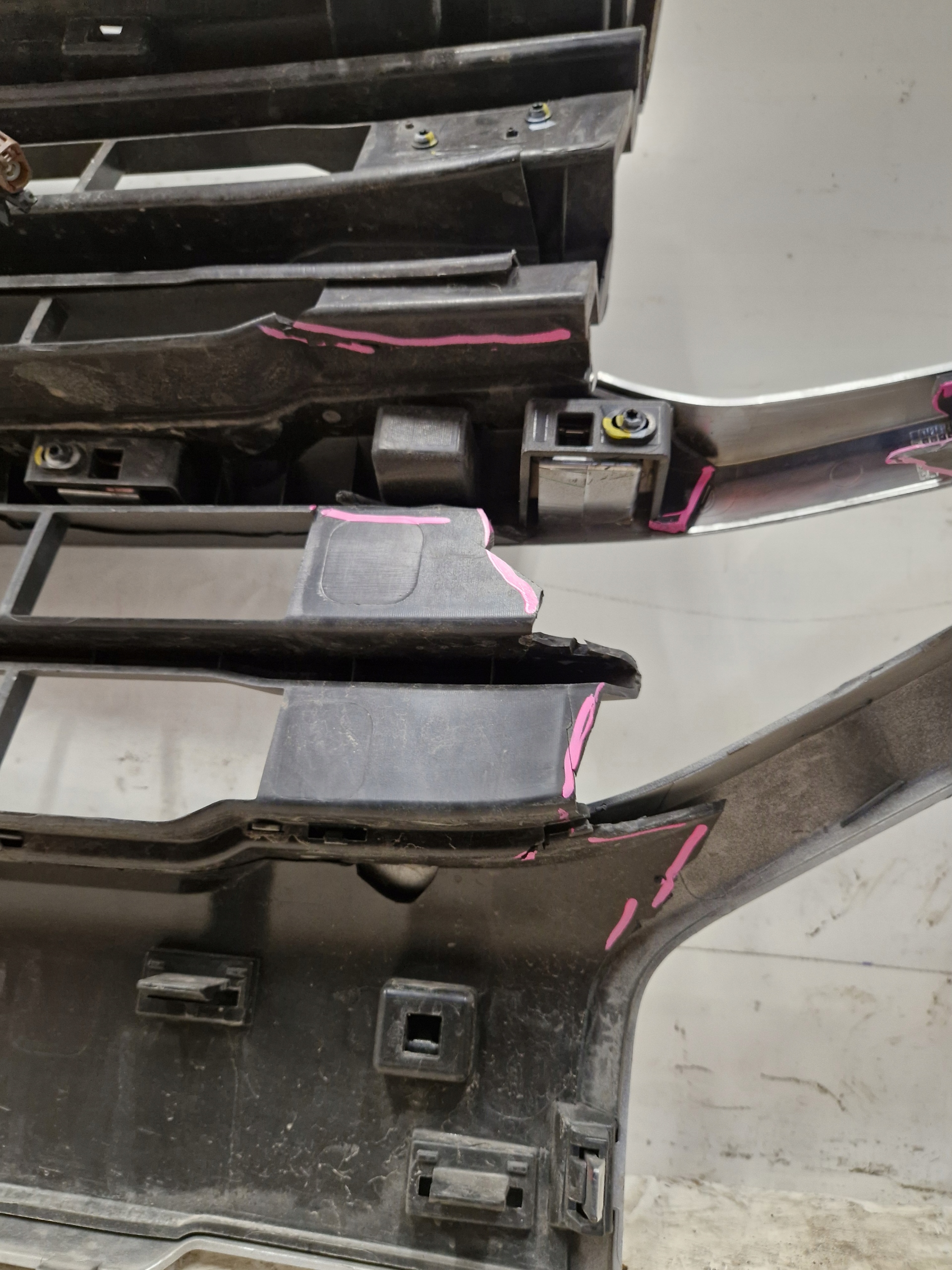 VW Amarok I 2H Kühlergrill FRONTGRILL Kühlergitter - Thumbnail 11