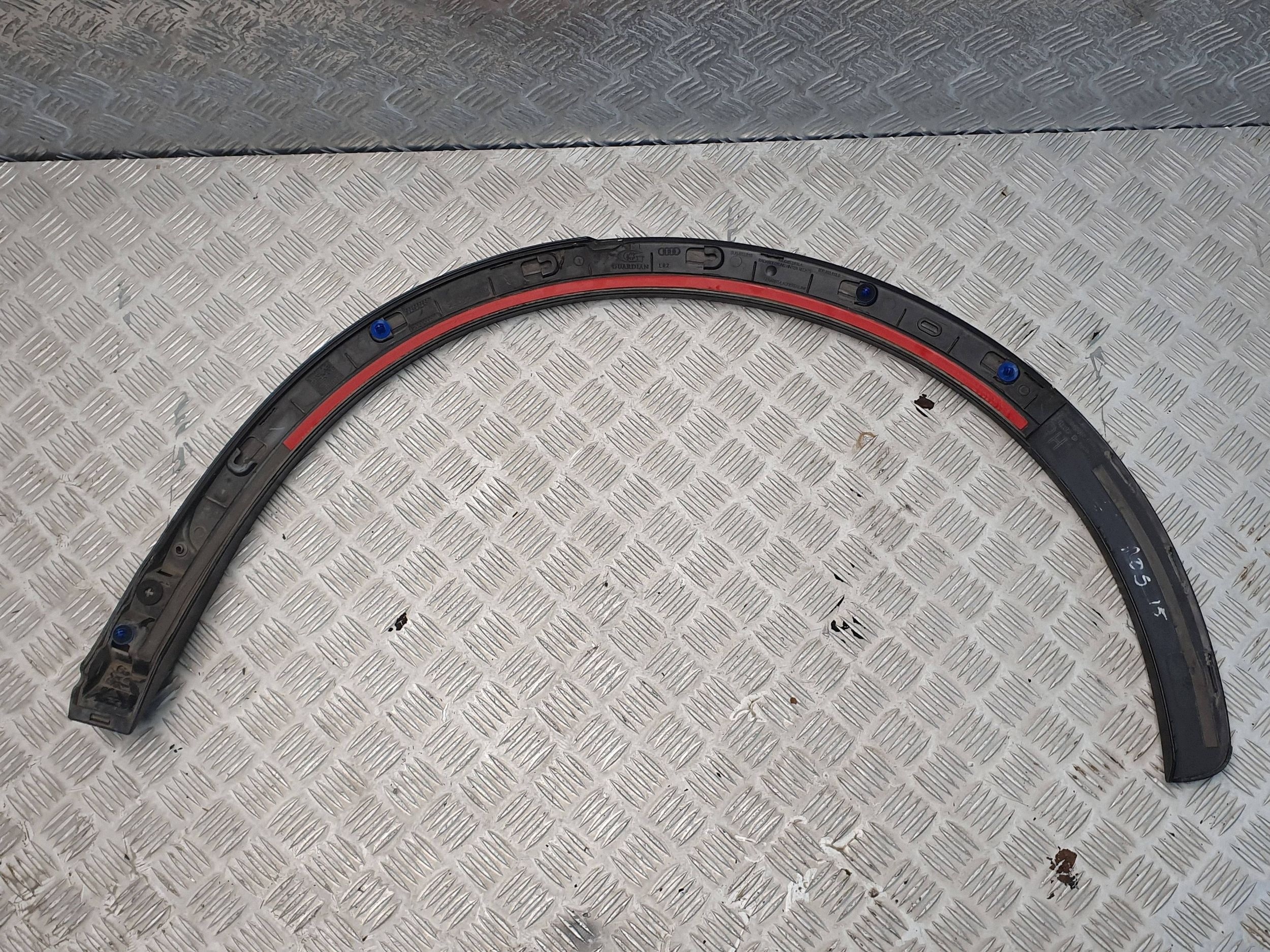 modanatura parafango Destro posteriore 8U0853818A AUDI Q3 8U