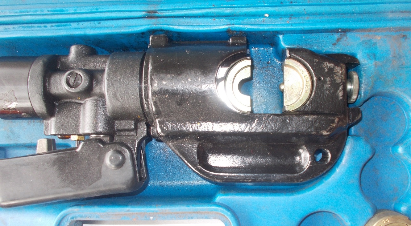 Гидравлический ручной пресс для фитингов