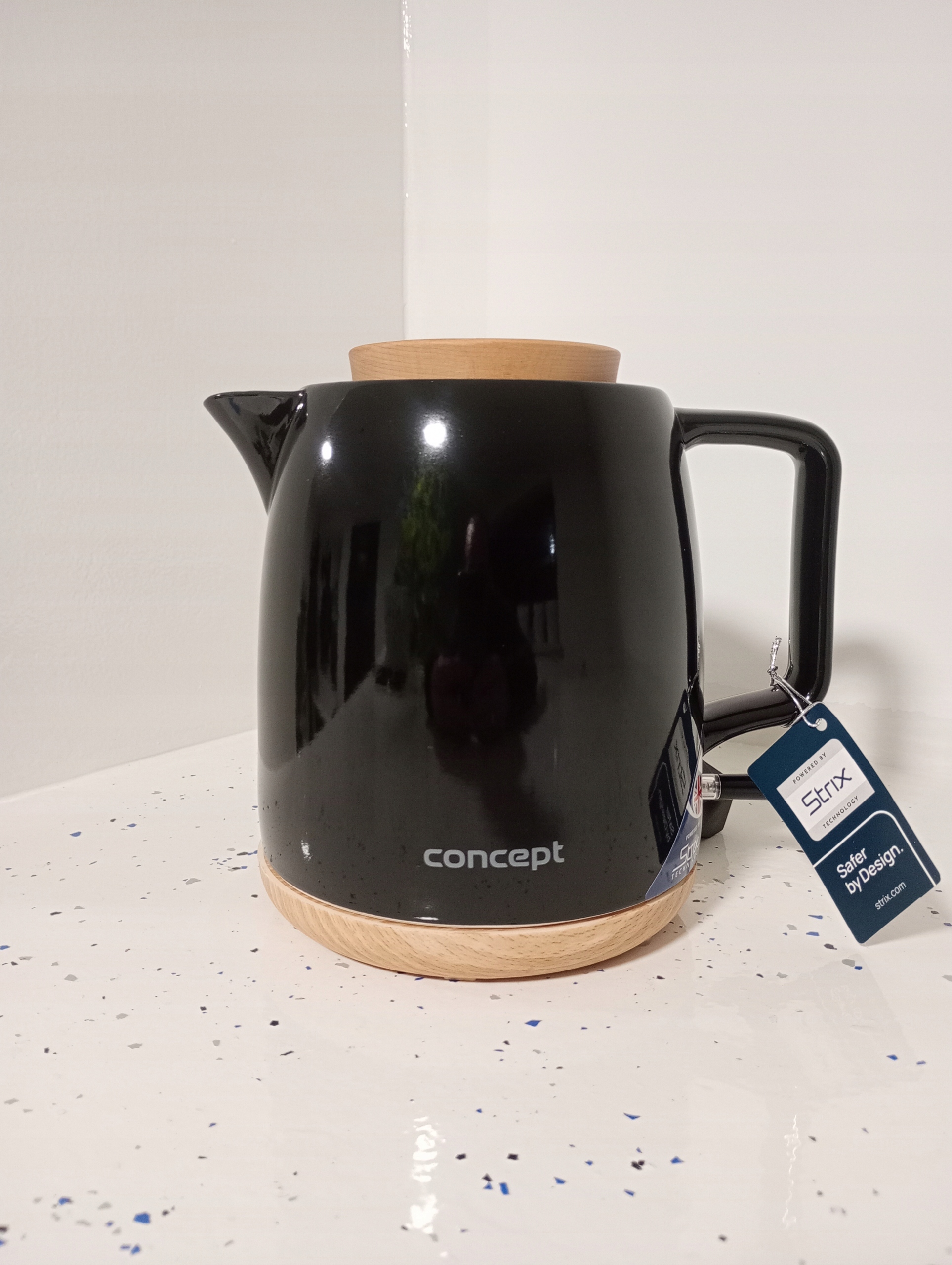 Czajnik elektryczny Concept RK0086 ceramiczny 1 l, czarny połysk