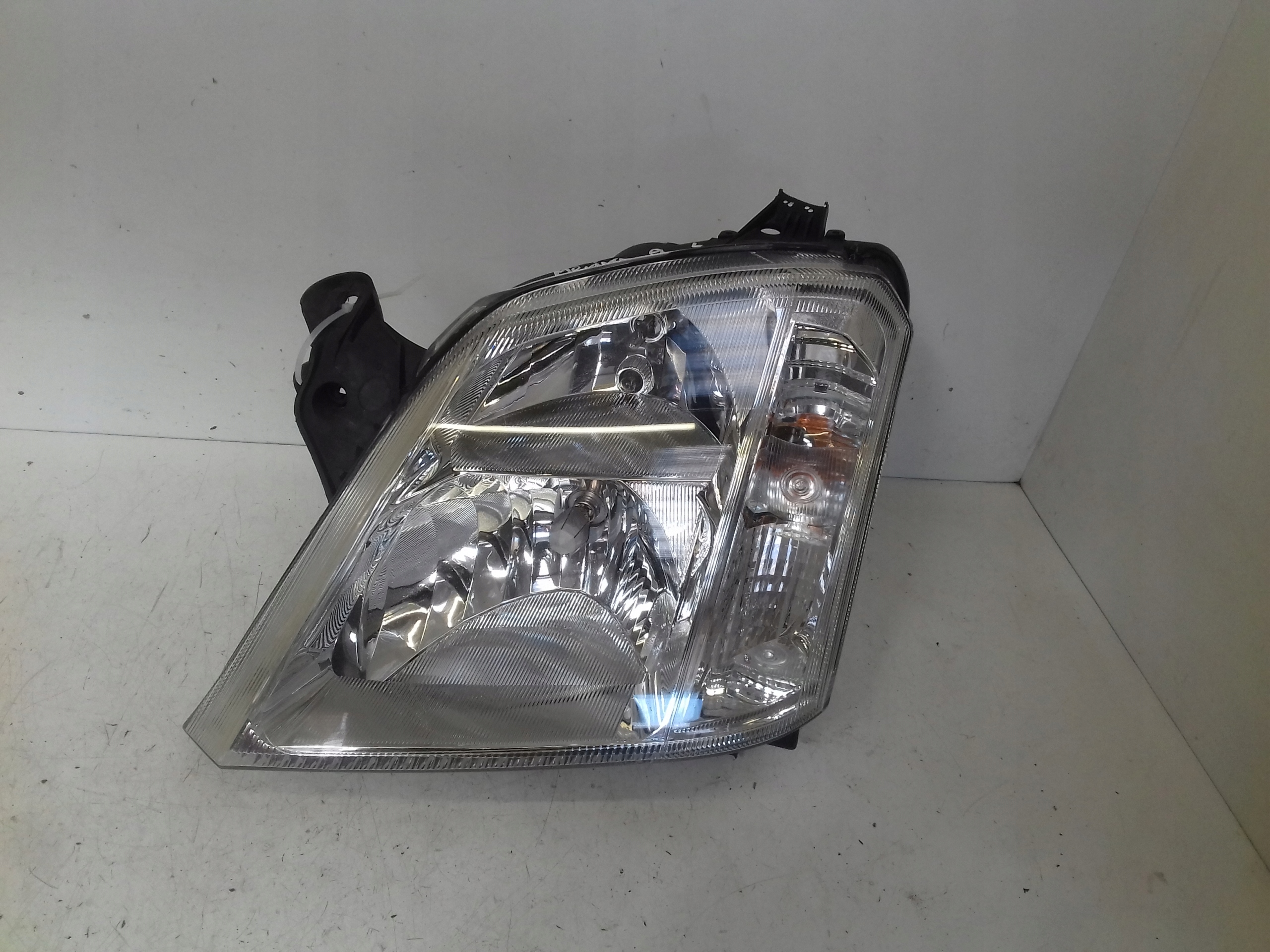 light left front 93321025 europa Opel Meriva A