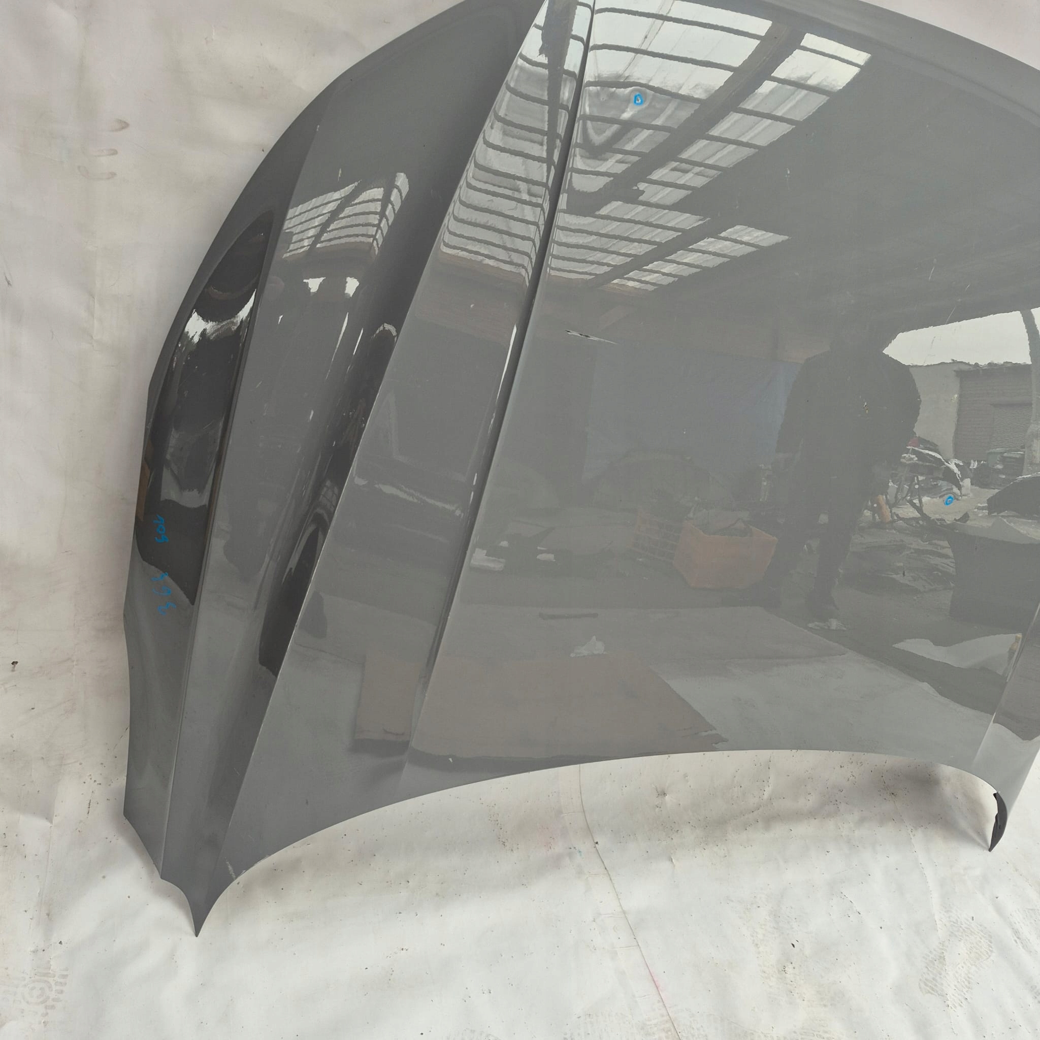 VW ARTEON 17-25 Capot