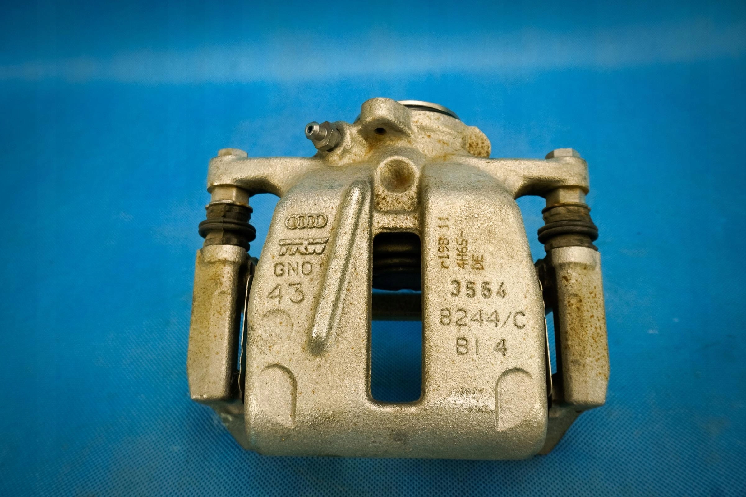 caliper brake rear part right Audi A8 4H 4H0615406S