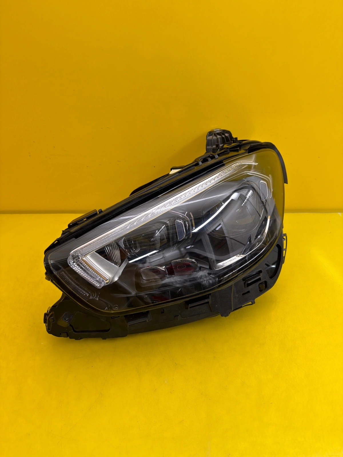light left Mercedes E-class W213 Lift Multibeam A2139064309