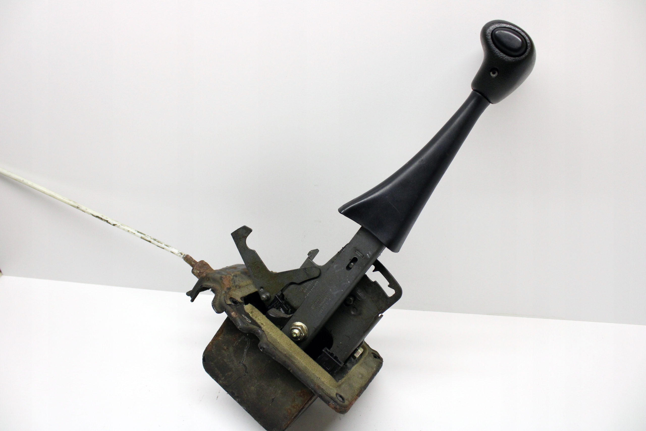 VW T4 селектор передач Автомат 701713525b