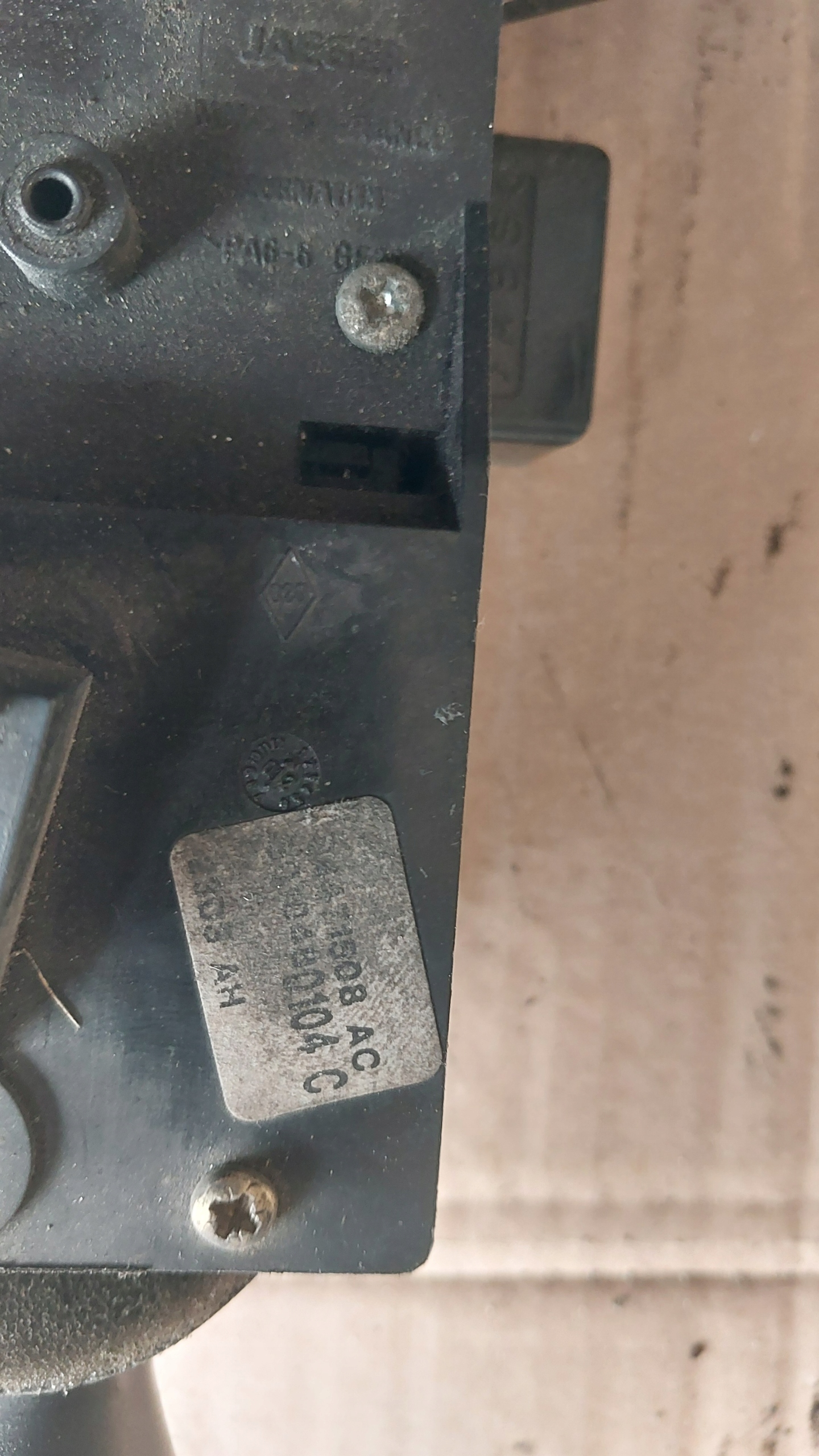 RENAULT MAGNUM DEVIO LUCI TERGICRISTALLO TERGI 34366003 , 5010480104