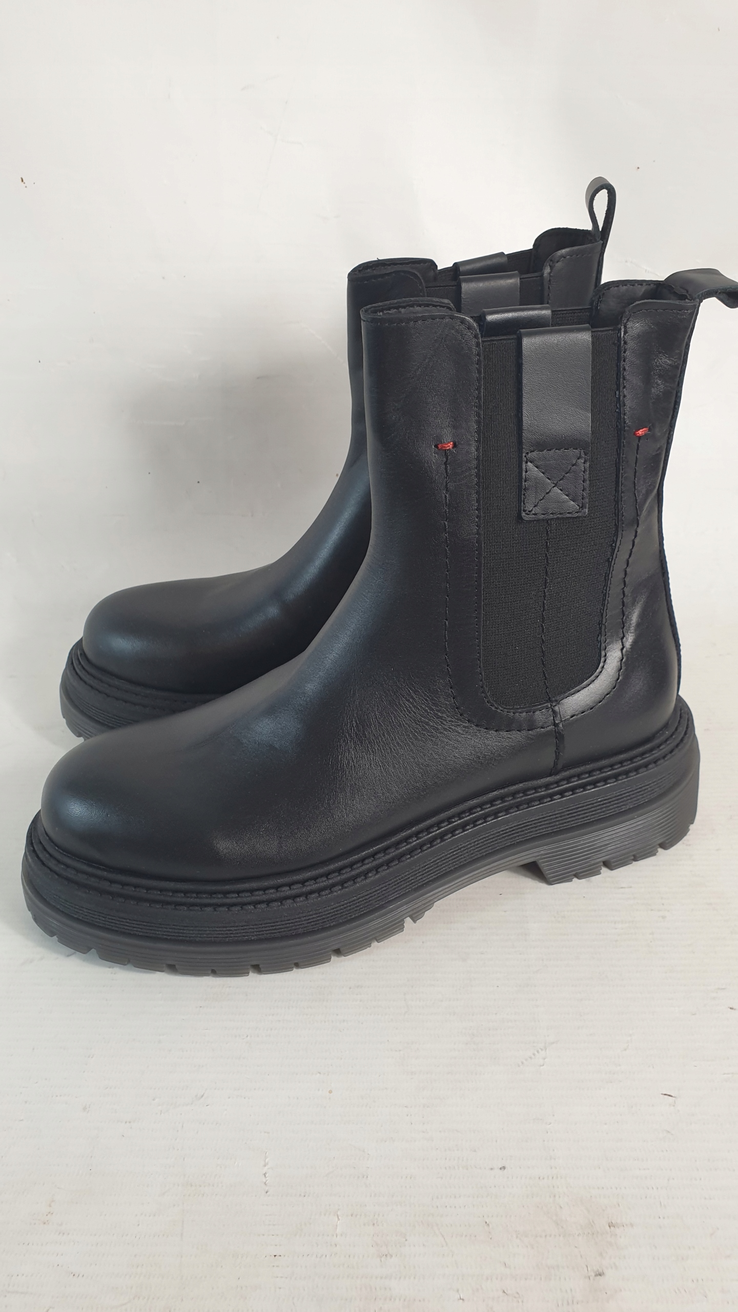 Inuovo Kožené Dámské Kotníkové Boty 39