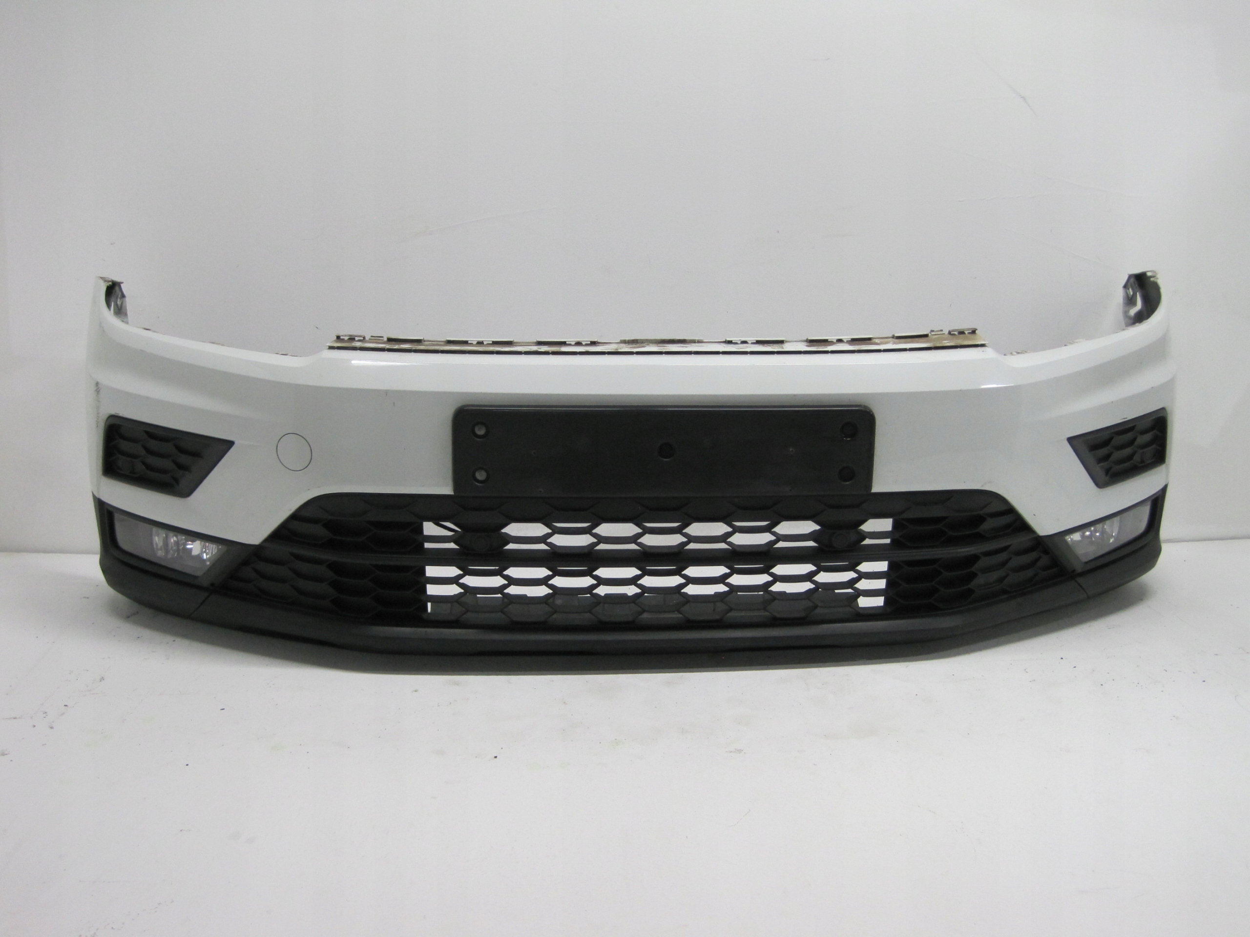 Frontstoßstange VW TIGUAN 5NA 4 PDC 17R vorne