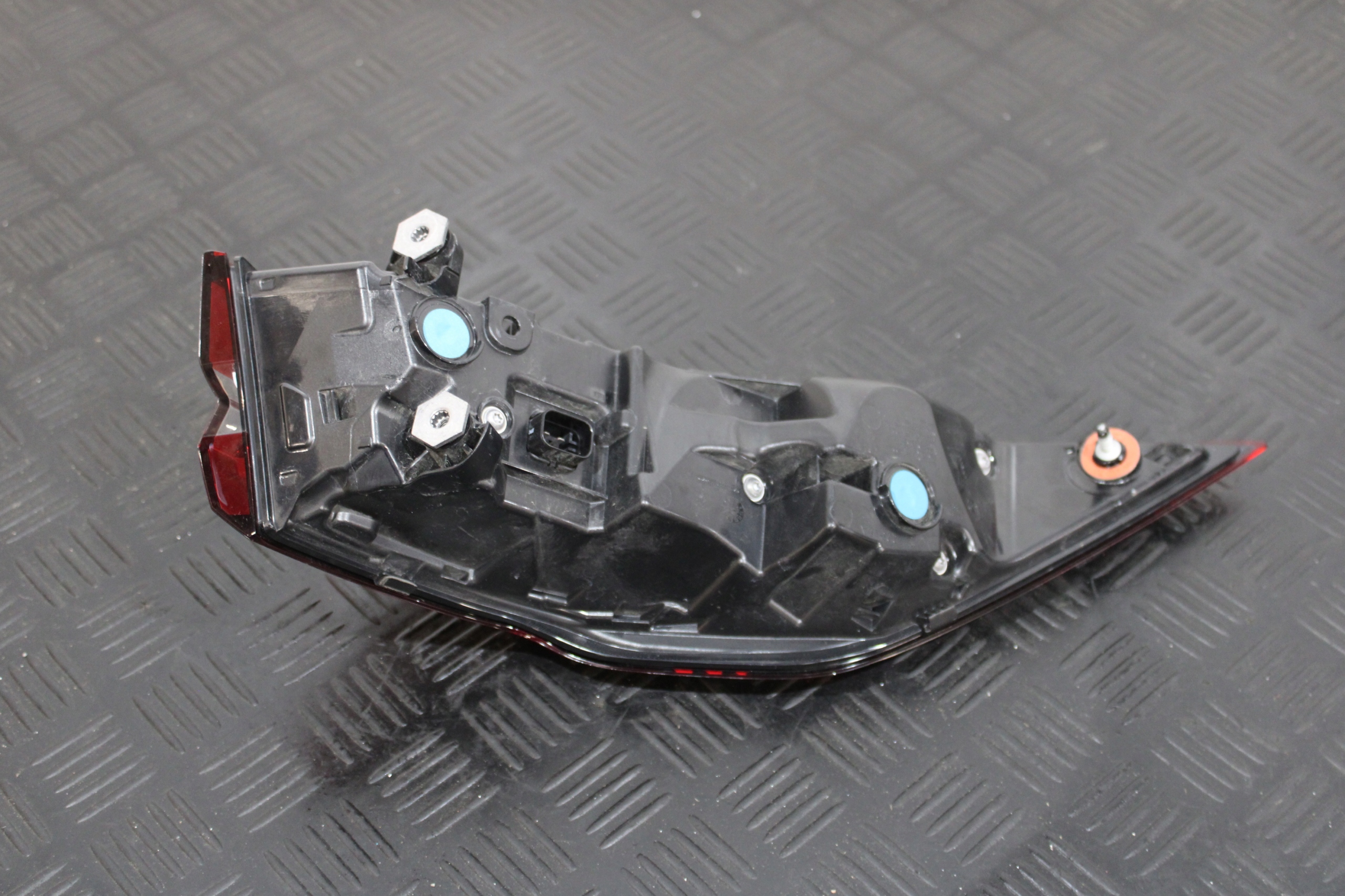 light right rear part 0F7D401 BMW 5 G60