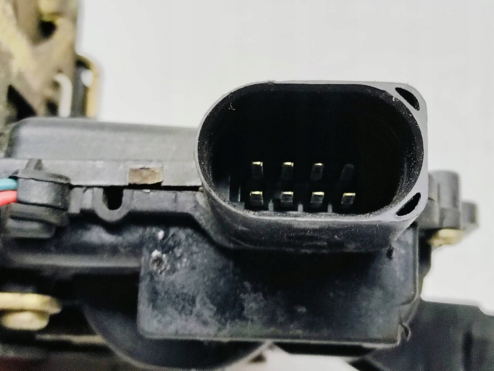 lock door right front Seat Toledo II 1.9 TDI 04089M 8 Pin