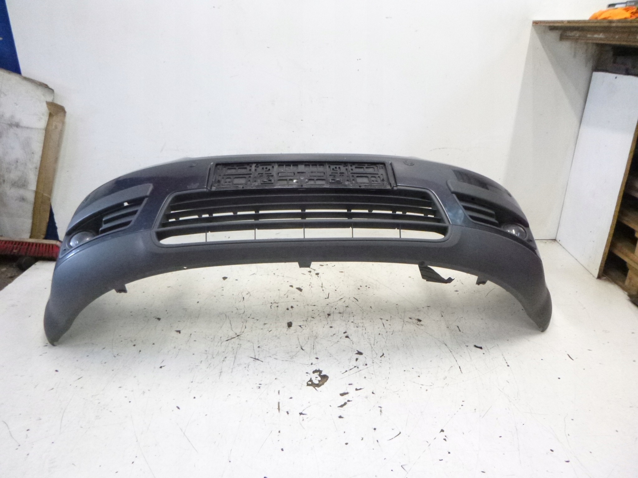 bumper front FORD C-MAX 03-07 Lakier H3
