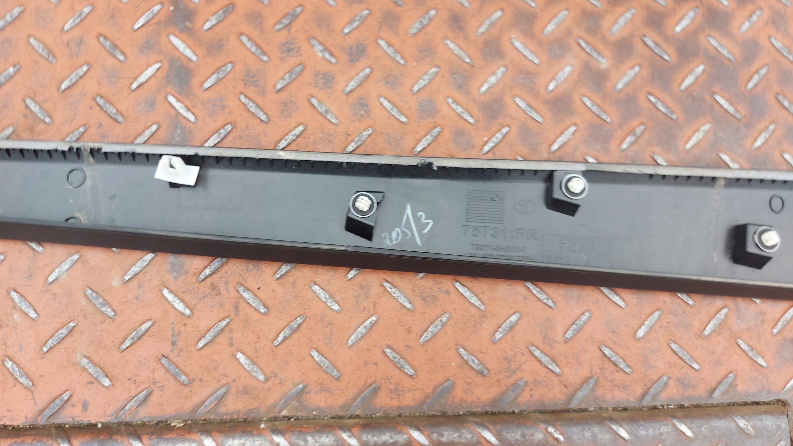 moulding door right right front TOYOTA AYGO X 22