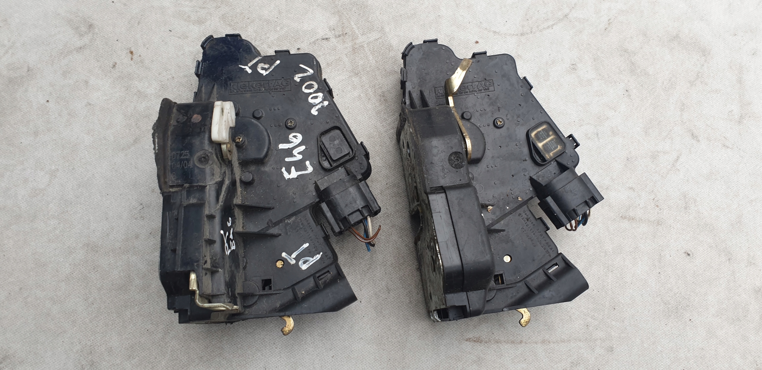 Schloß rechts heck Tür BMW 3 e46 2001