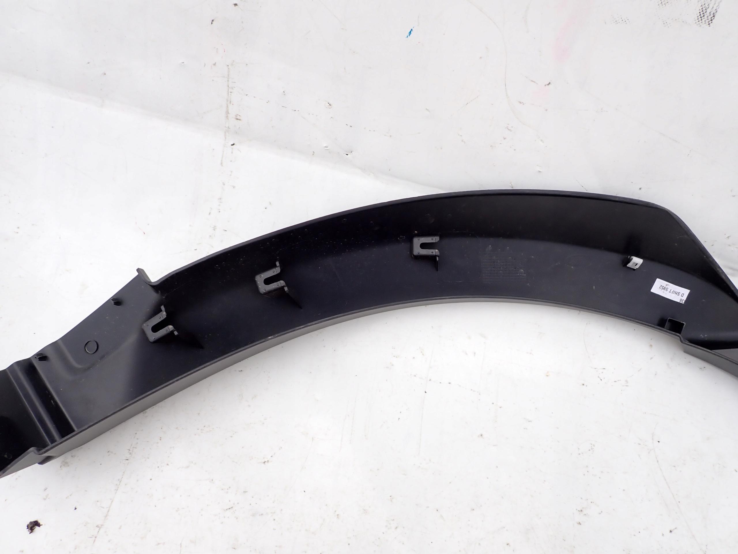 LAND ROVER DISCOVERY V 17- moulding right rear part