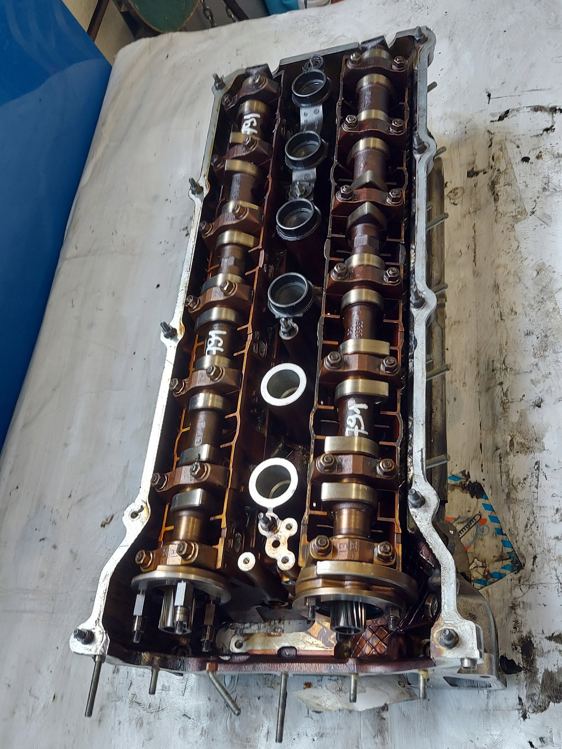 head. BMW E39 2.2 R6 1436812
