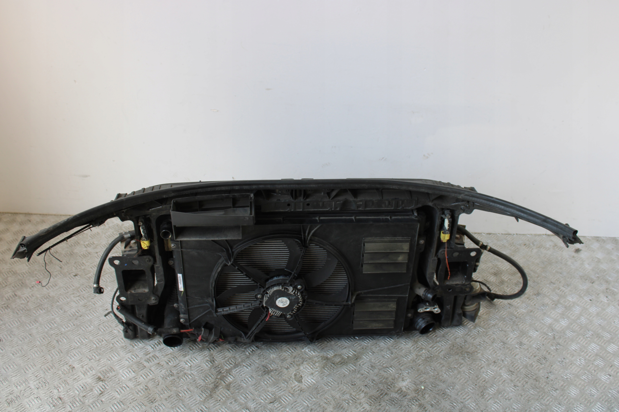 support panel for radiators front pillar radiator AUDI A3 8P0 8P4 LIFT 1,6 TDI