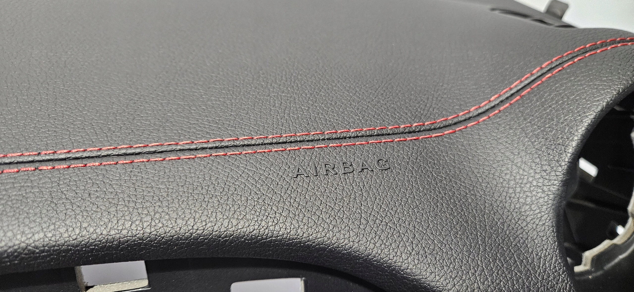 dashboard instrument panel MERCEDES GLB X247 original red NIC