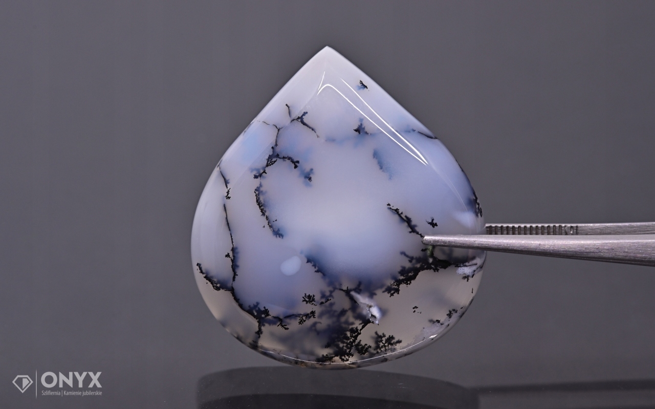 Dendritový achát z Turecka kabošon slza 33,5x30,5