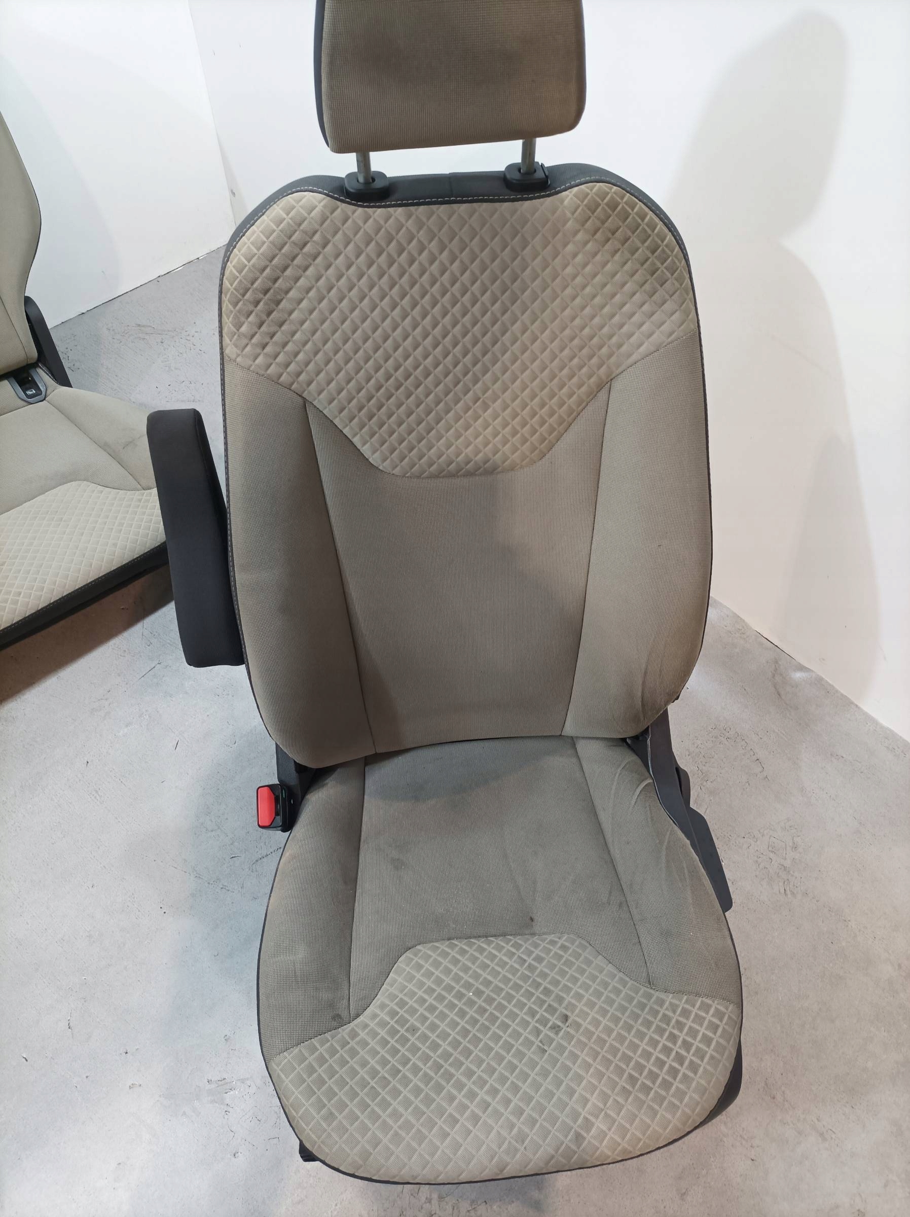 seats front rear part KOMPLET EU Ford Tourneo Courier and (2014- )