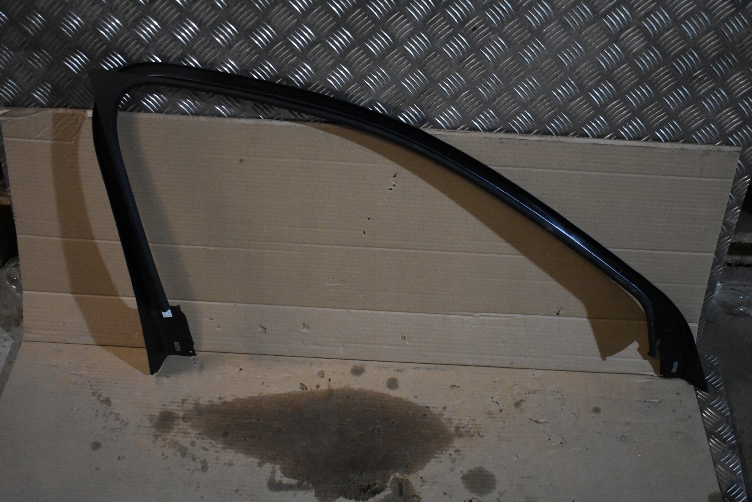 IDEALNA frame cap door front right AUDI A8 D5 1