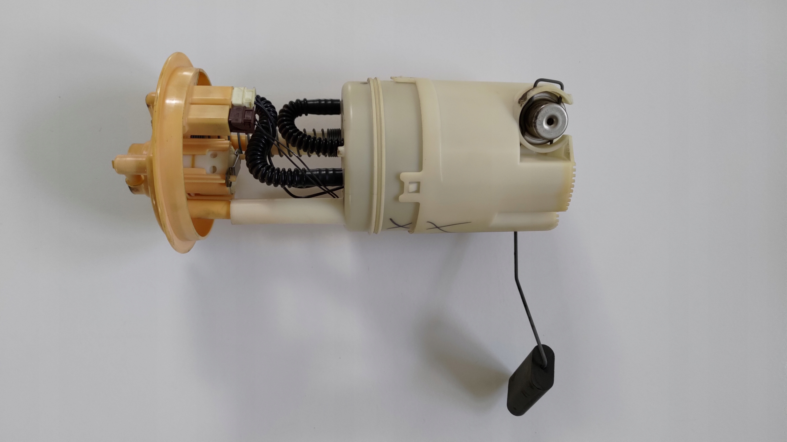 MN135000 A4544700094 - COLT CZ 1.1 1.3 1.5 РОЗУМНИЙ НАСОС ПАЛИВНИЙ НАСОС