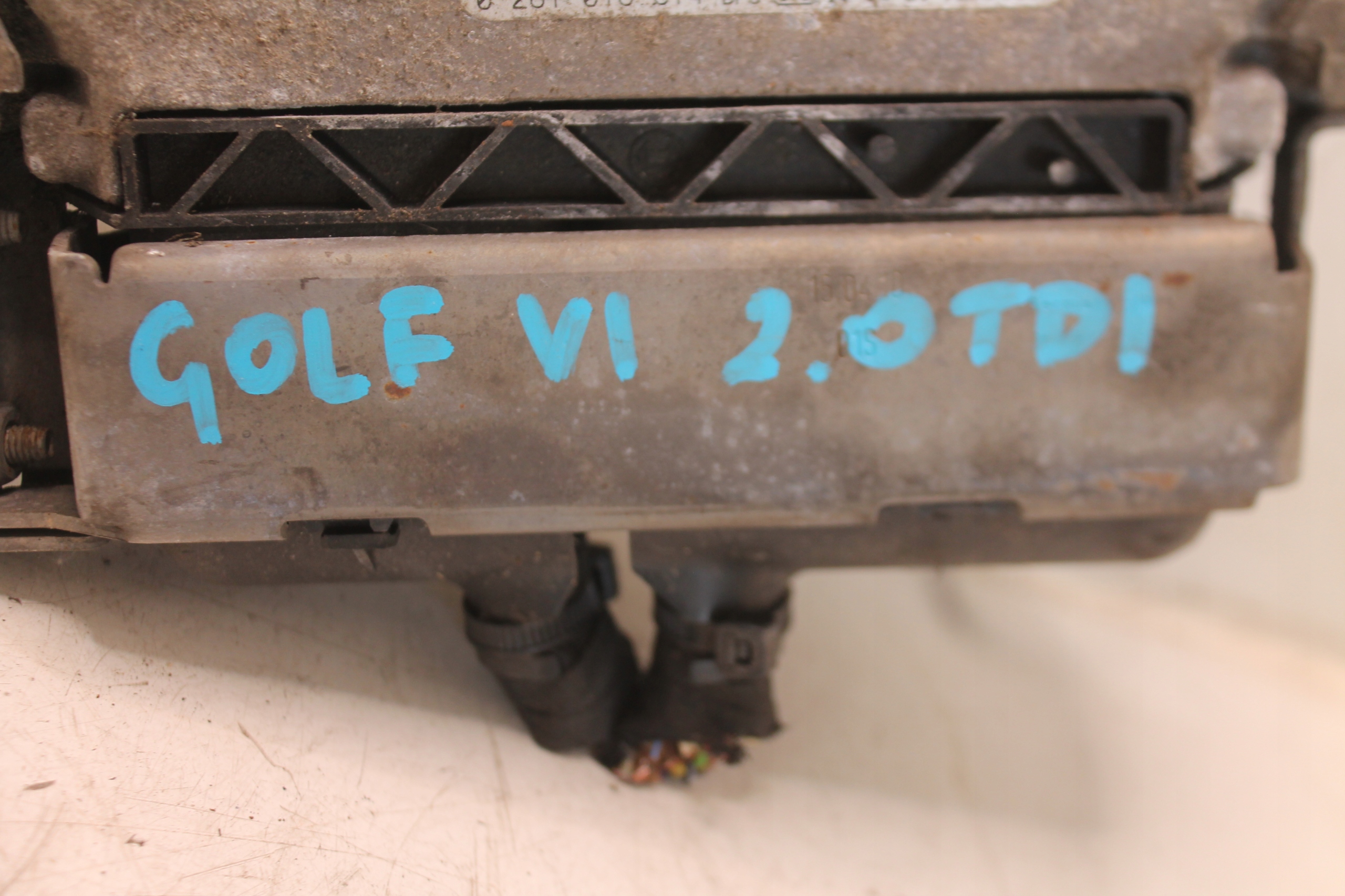 computer control unit of the engine 03L907309R VW GOLF VI 2.0 TDI 08-12