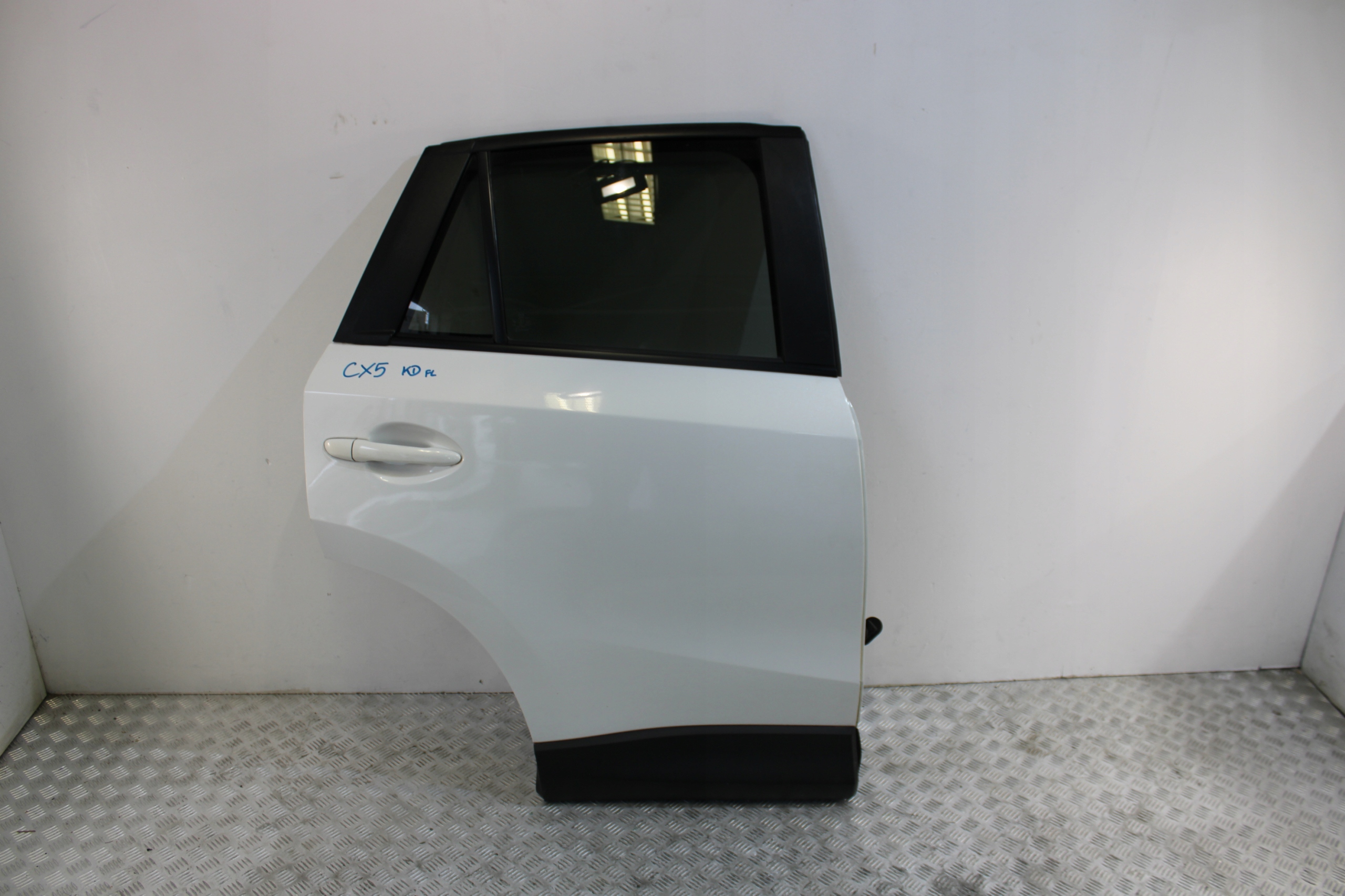 door right rear part right rear. MAZDA CX5 KD