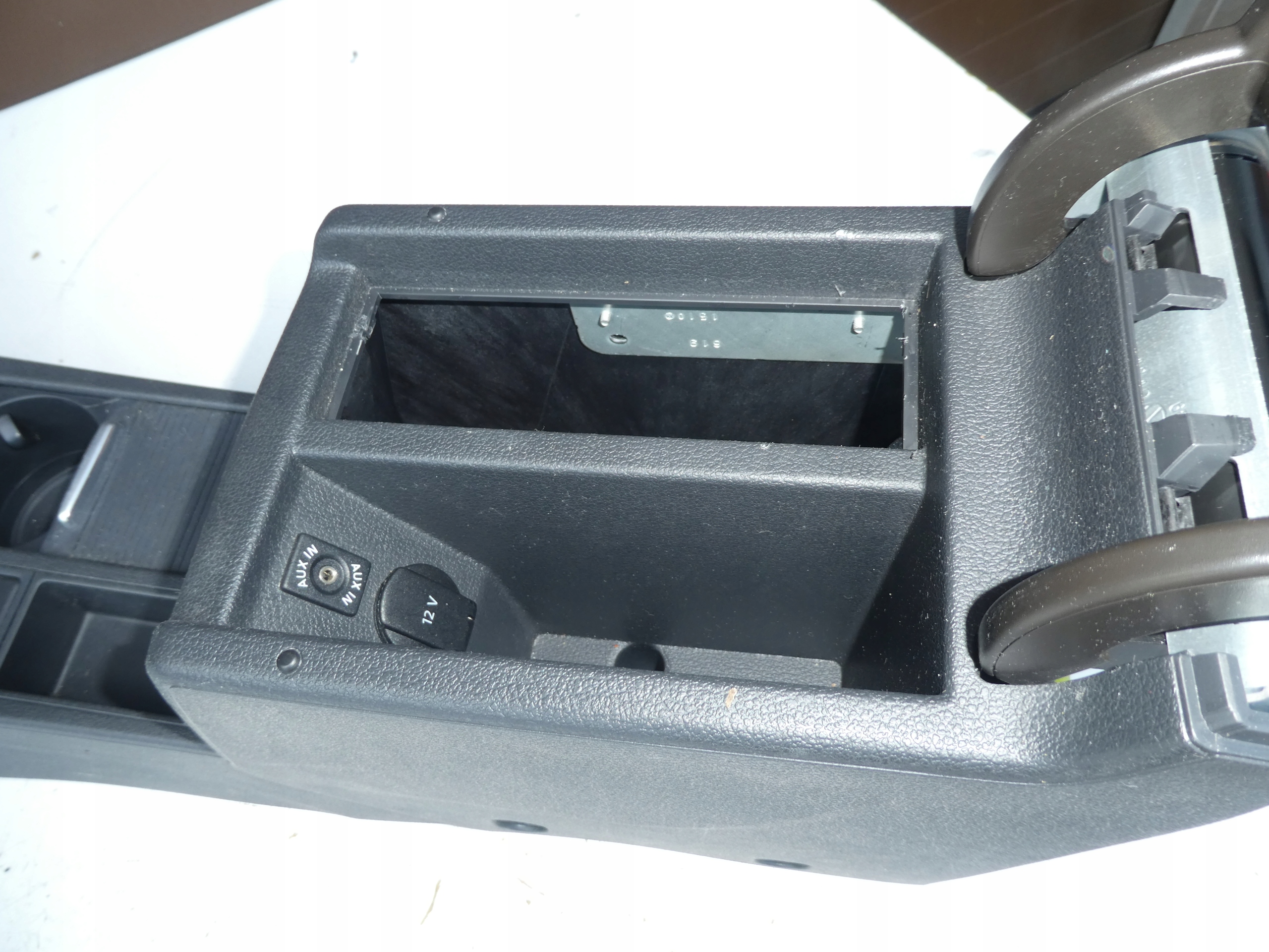 TUNEL armrest VW TIGUAN plus 5M0864207F