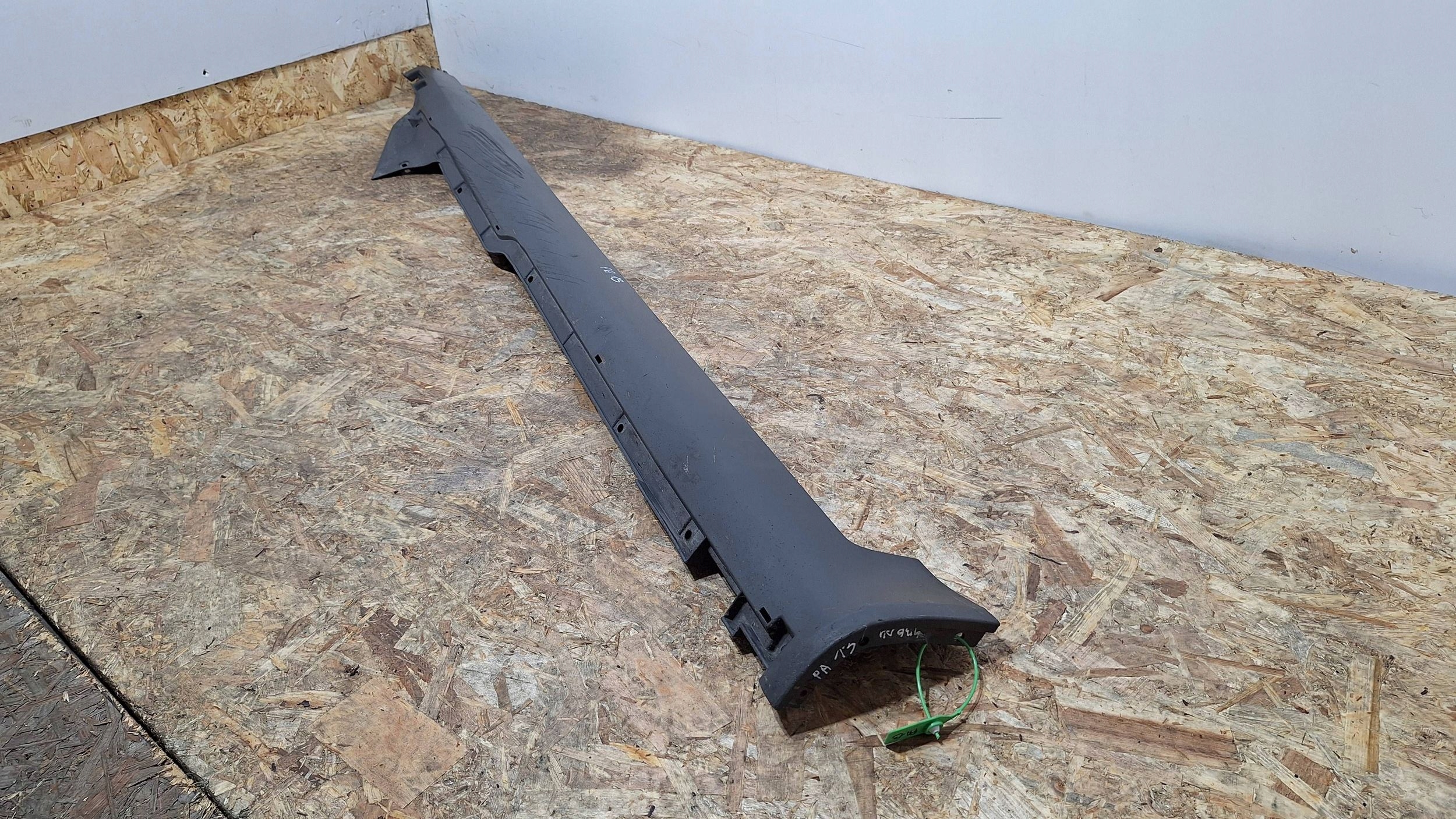cap threshold moulding threshold right AUDI A6 C5 97- 4B0853860