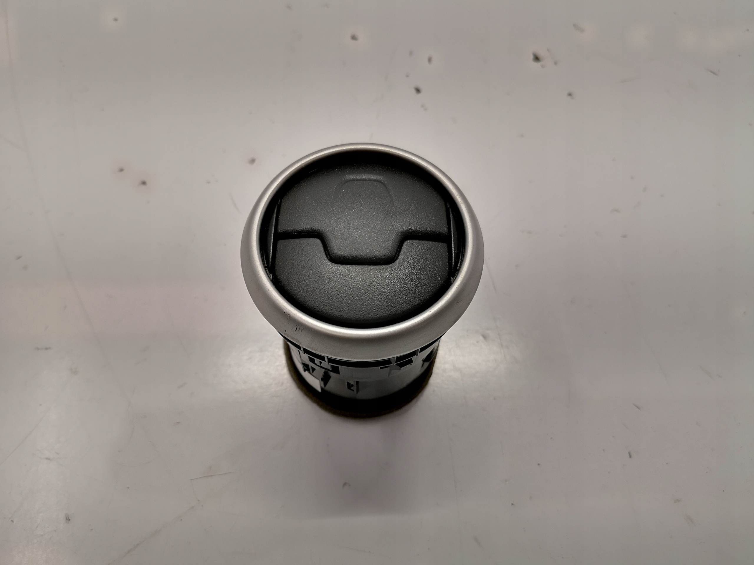 68760JD10A - Nissan QASHQAI и J10 лифт вентиляционная решетка