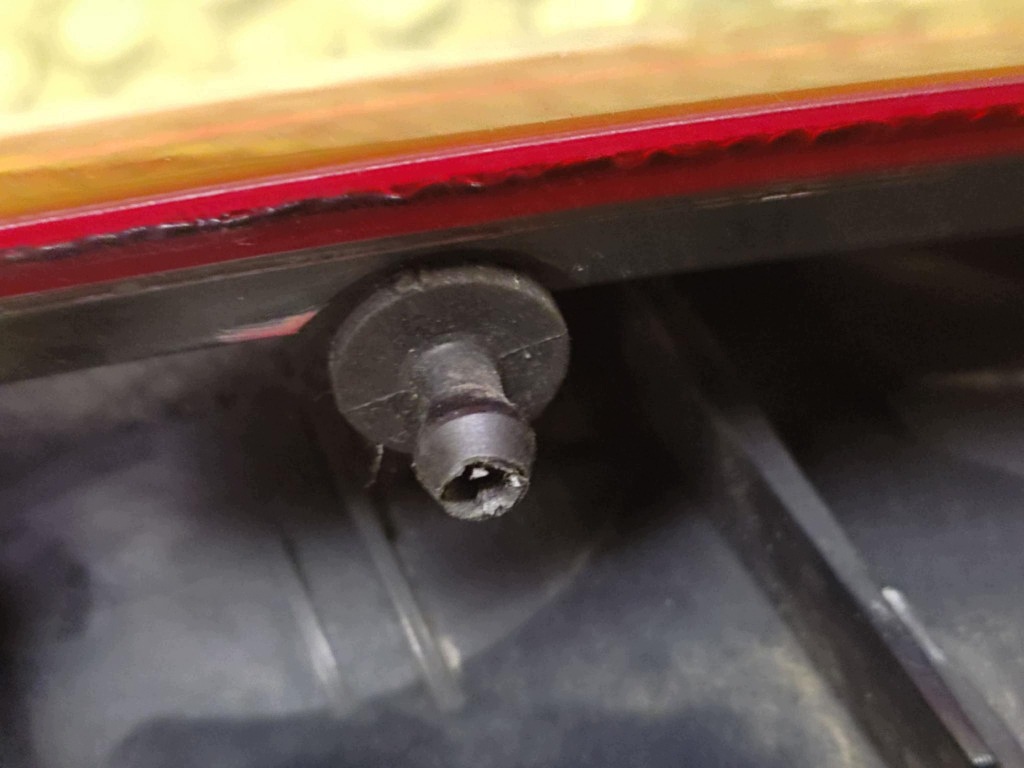 OPEL MERIVA A light right rear part 93294346