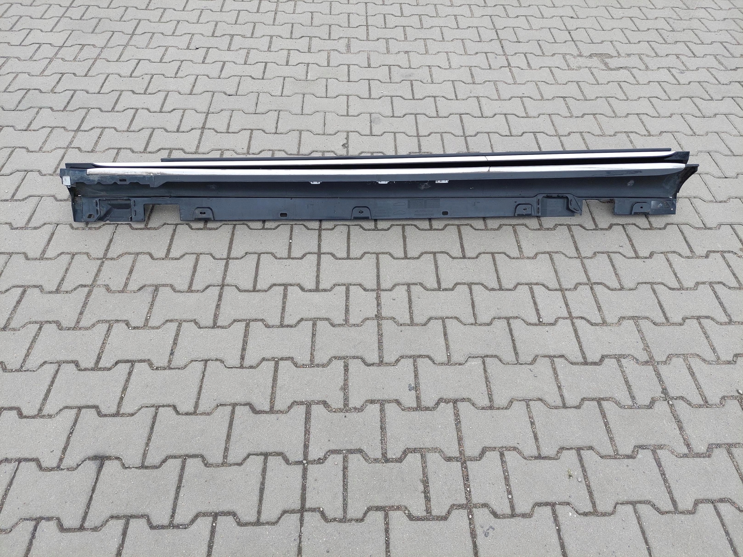 moulding threshold left right threshold left right MERCEDES E W213 S213 040