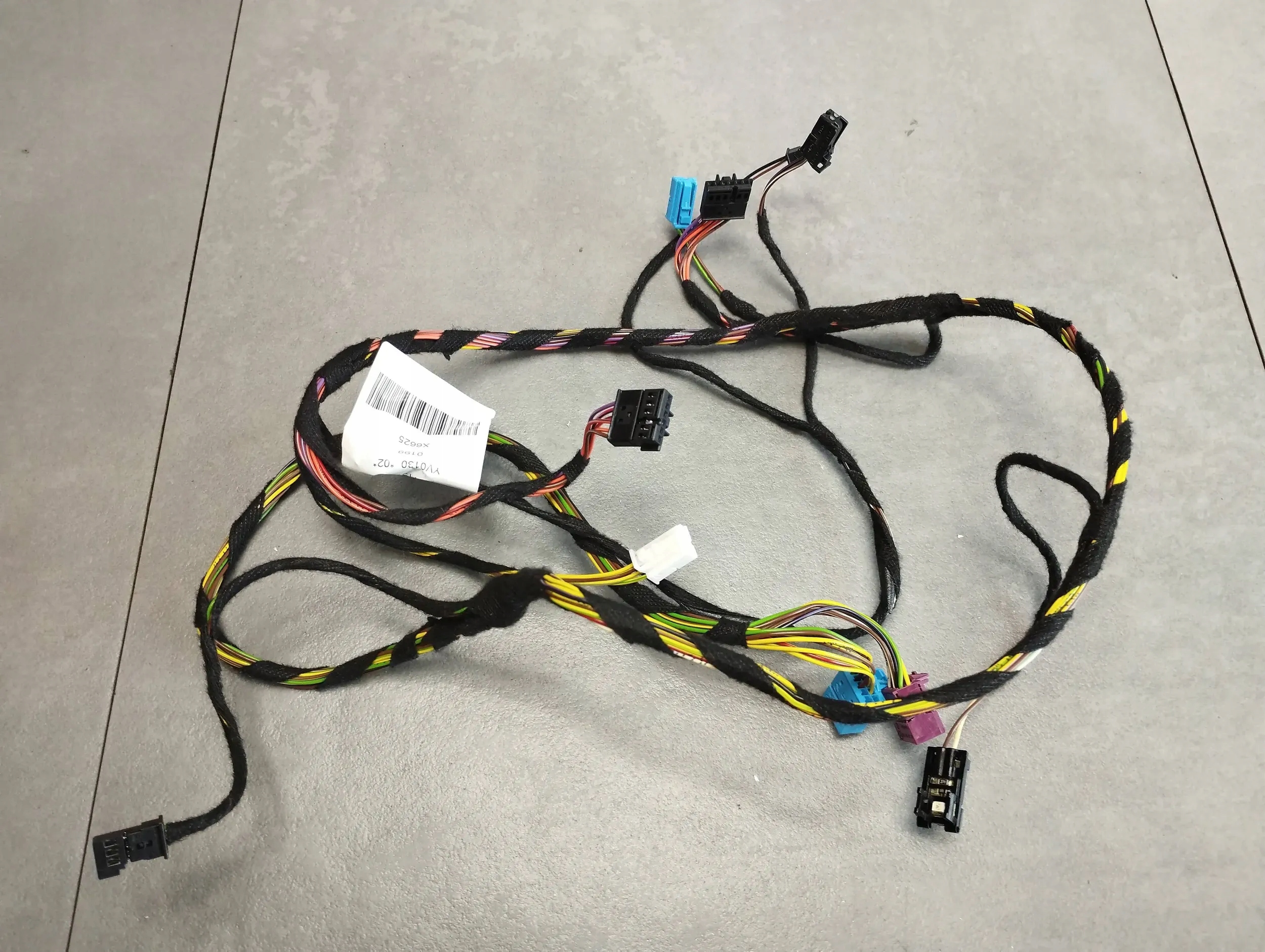 Mercedes-Benz CLS C218 bundle wiring A2185404707