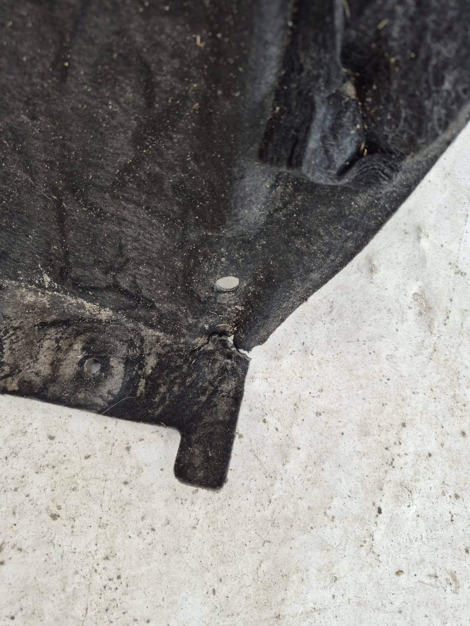 AUDI Q8 4M8 18- mudguard right front front 4M8821192C