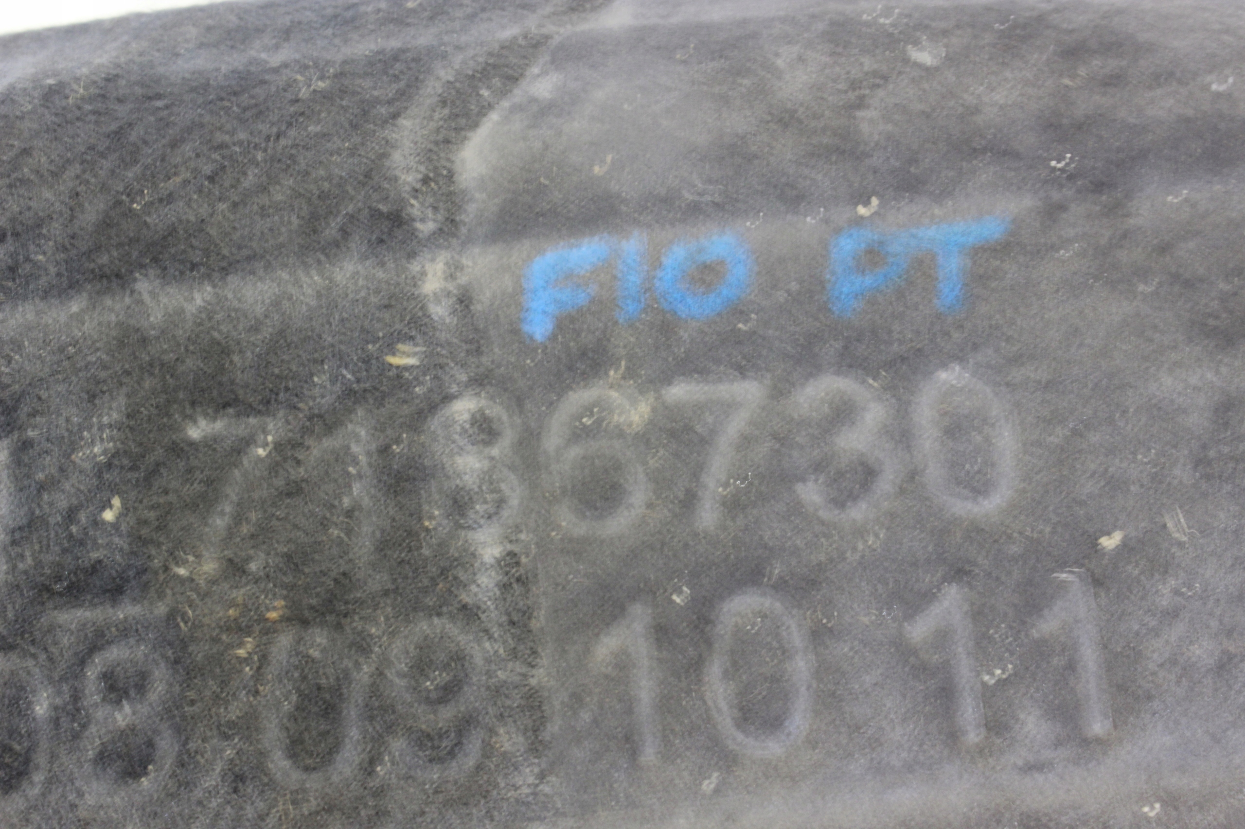 BMW F10 mudguard right rear part rear. 7186730