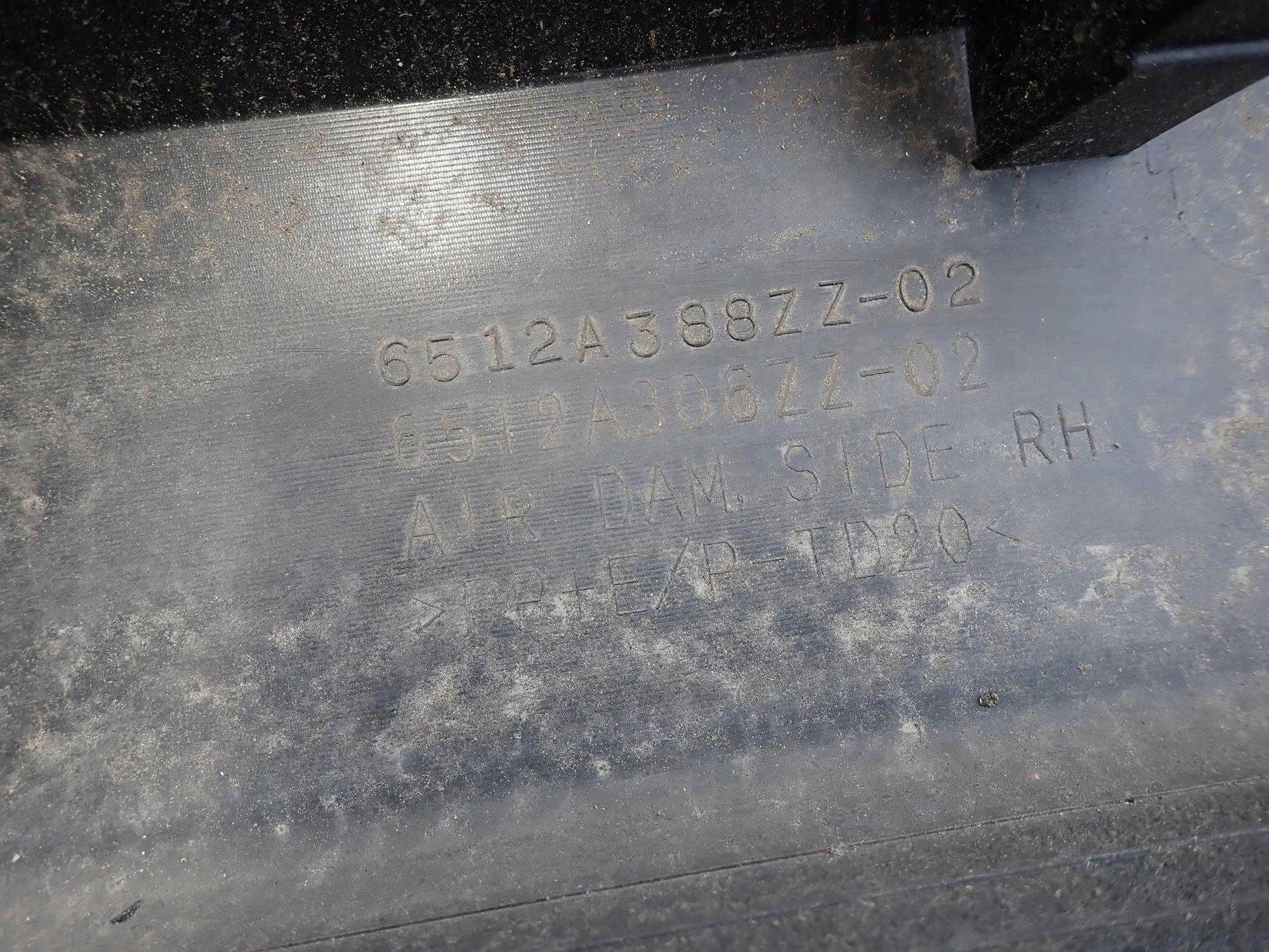 MITSUBISHI ASX 10-> threshold moulding threshold right