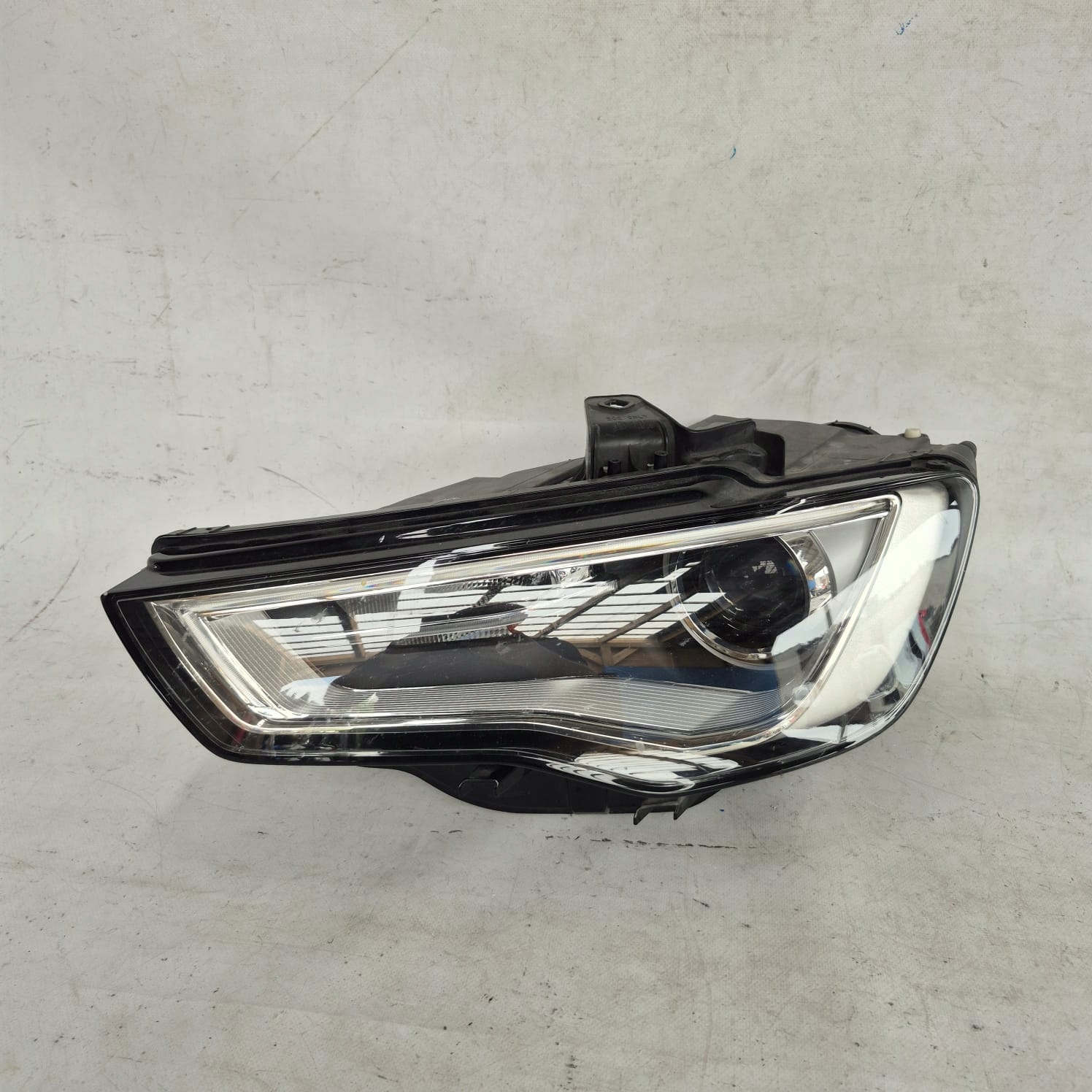 AUDI A3 8V 12-16 light left front front XENON 8V0941005