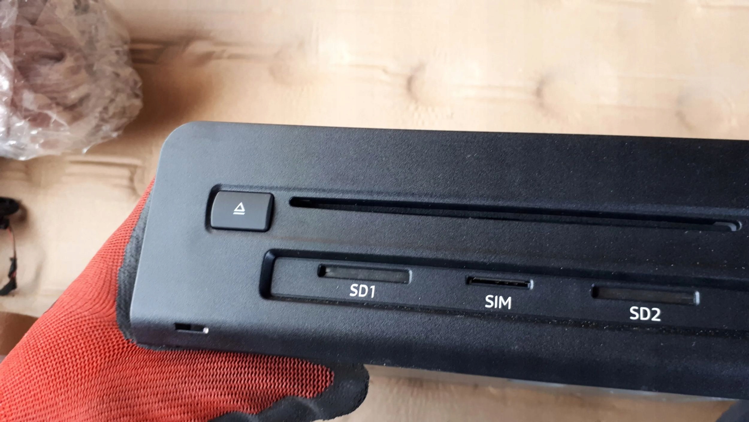 S4 B9 A4 8W MULTIMEDIA JEDNOSTKA MMI 8W5035880A