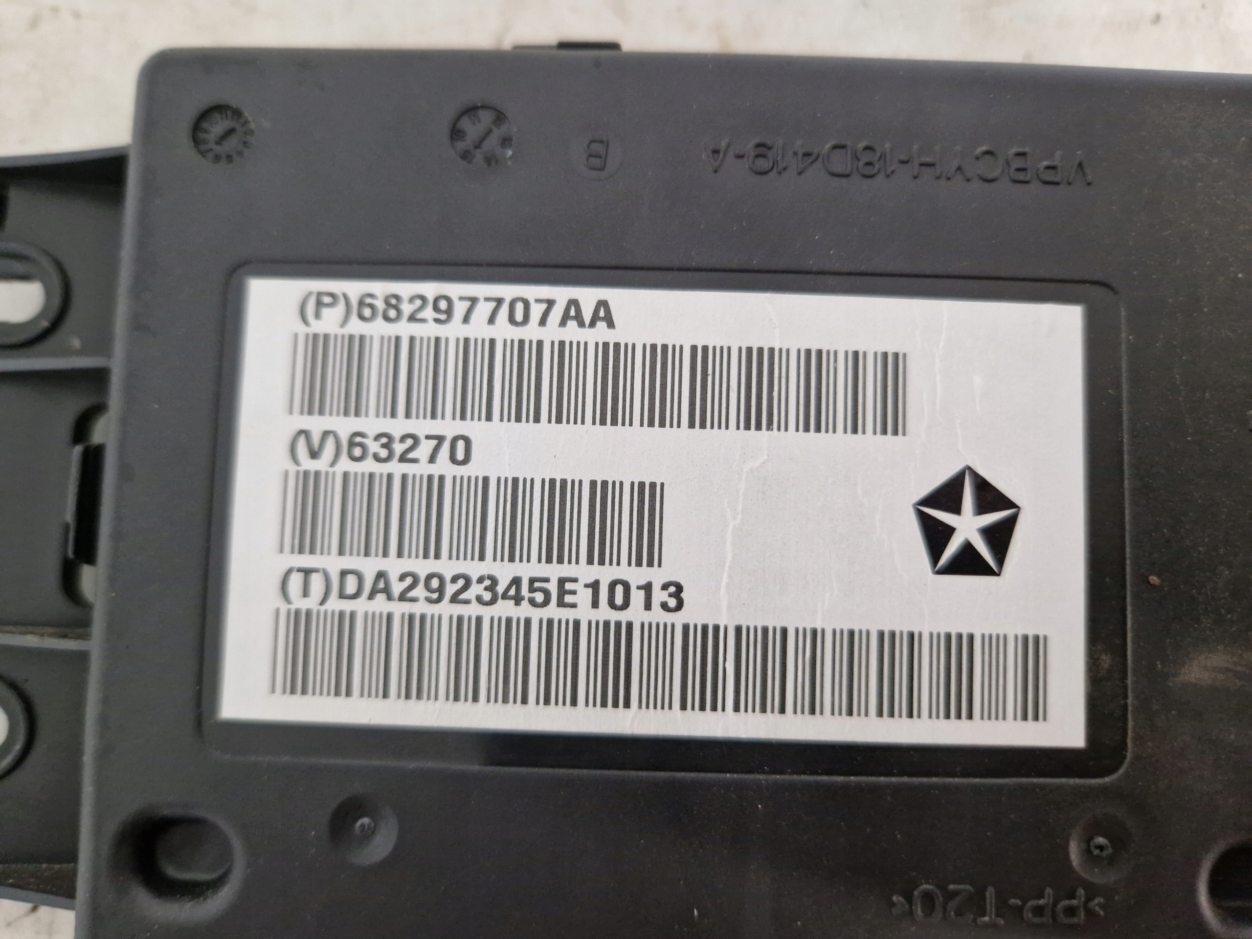 DODGE CHARGER CHALLENGER 2015- control unit module of the heating 68297707AA