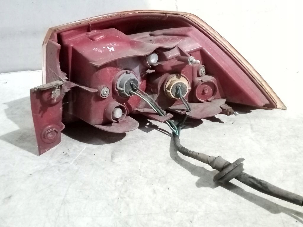 Mitsubishi Lancer VIII 8 sedan light left rear part rear