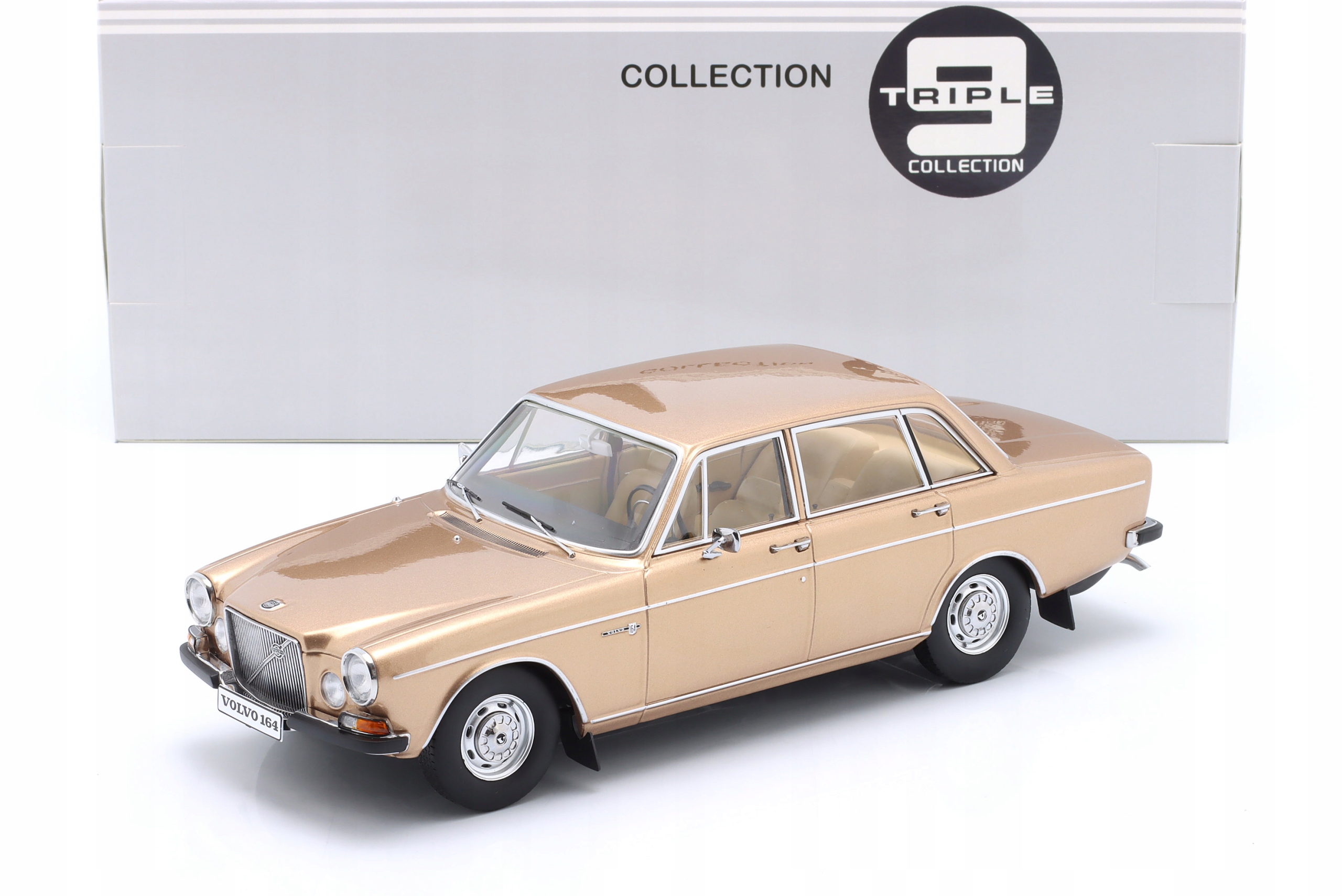 TRIPLE9 Volvo 164 1970 Gold metallic 1:18