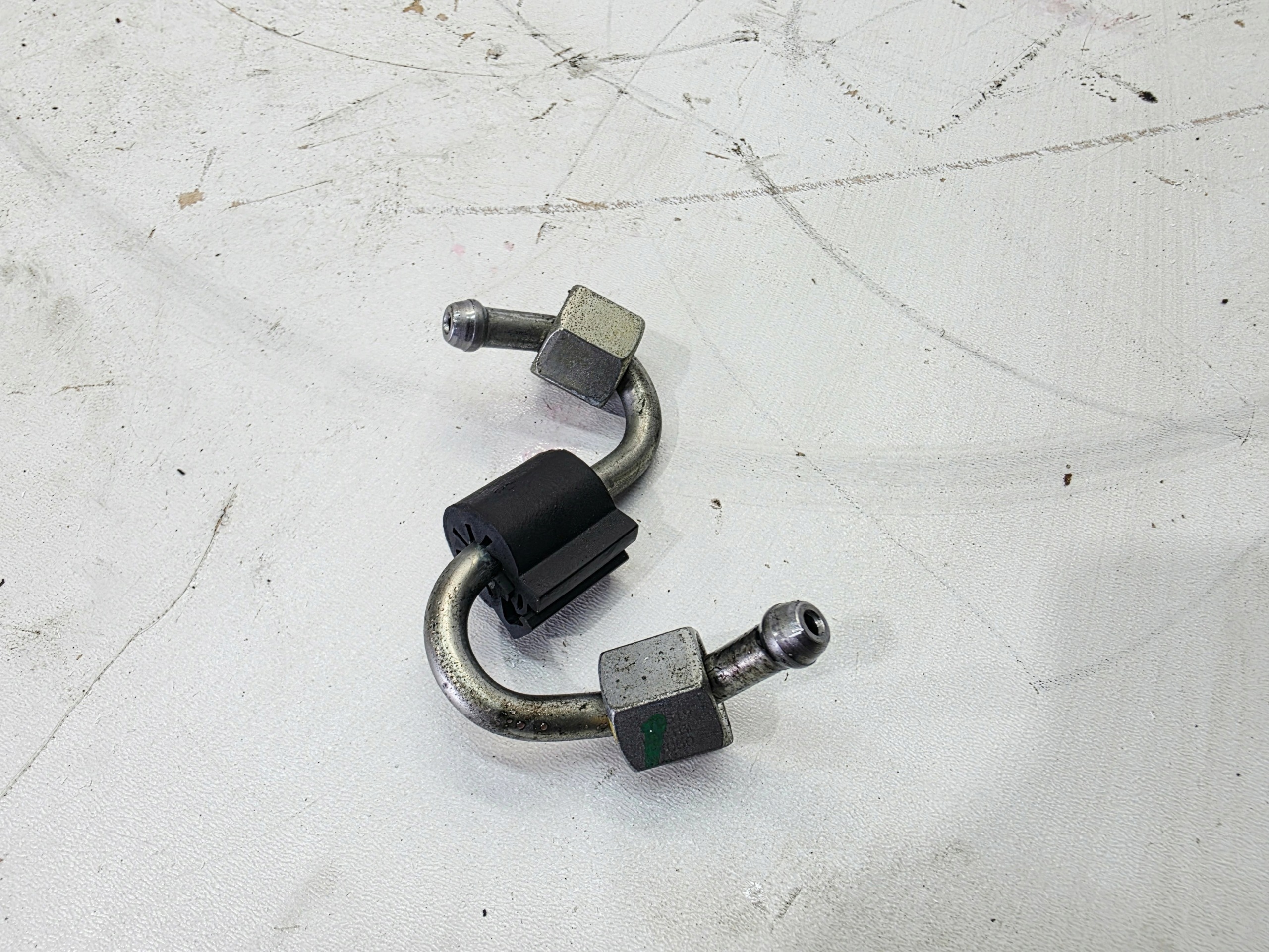 fuel line CR AUDI A4 B9 A5 8W A6 2.0 TDI U301BB